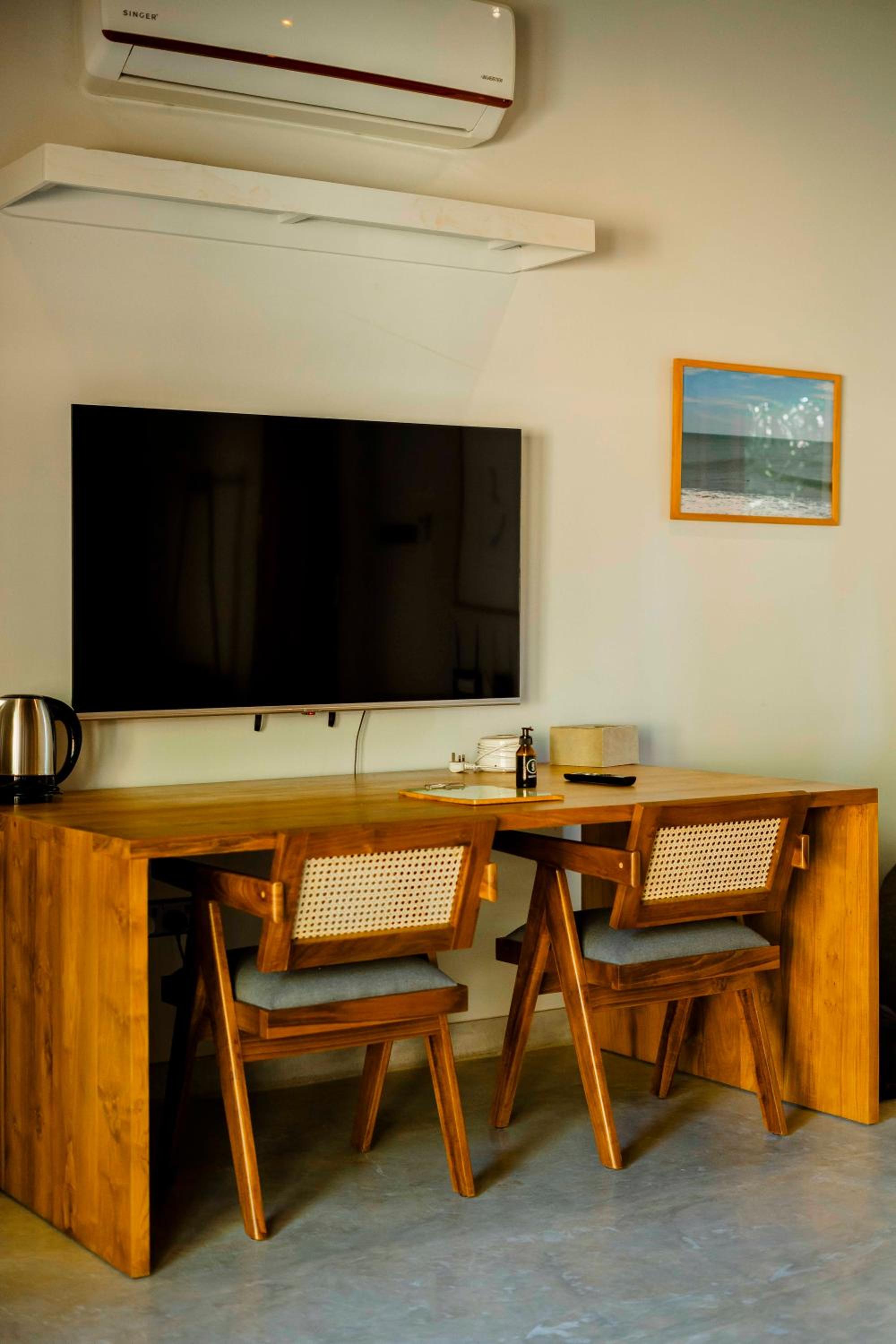 Superior King Suite