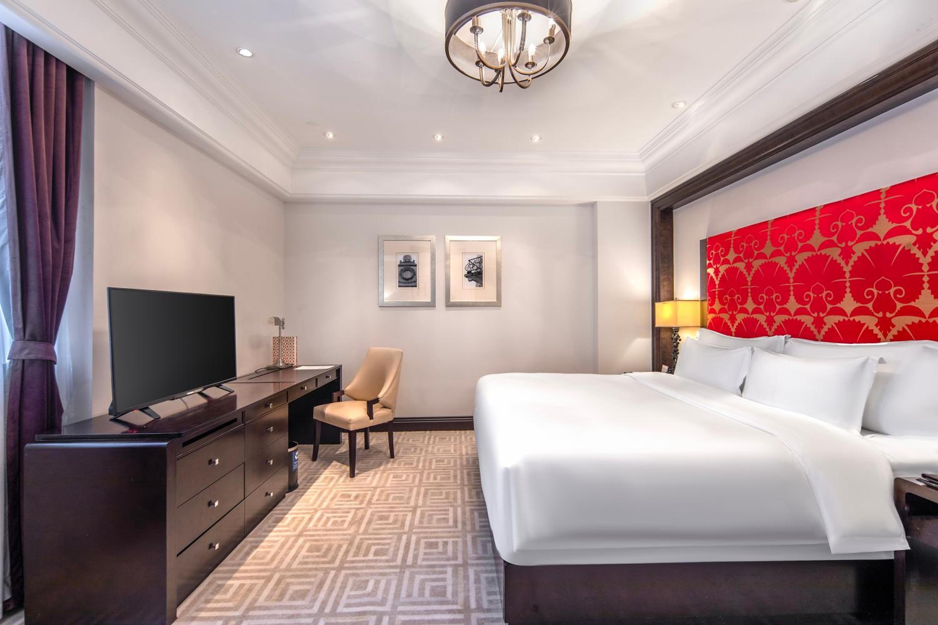 Art Deco King Room -Welcome Fruit & Snacks & Beer * 1 per stay ( up 2 people )