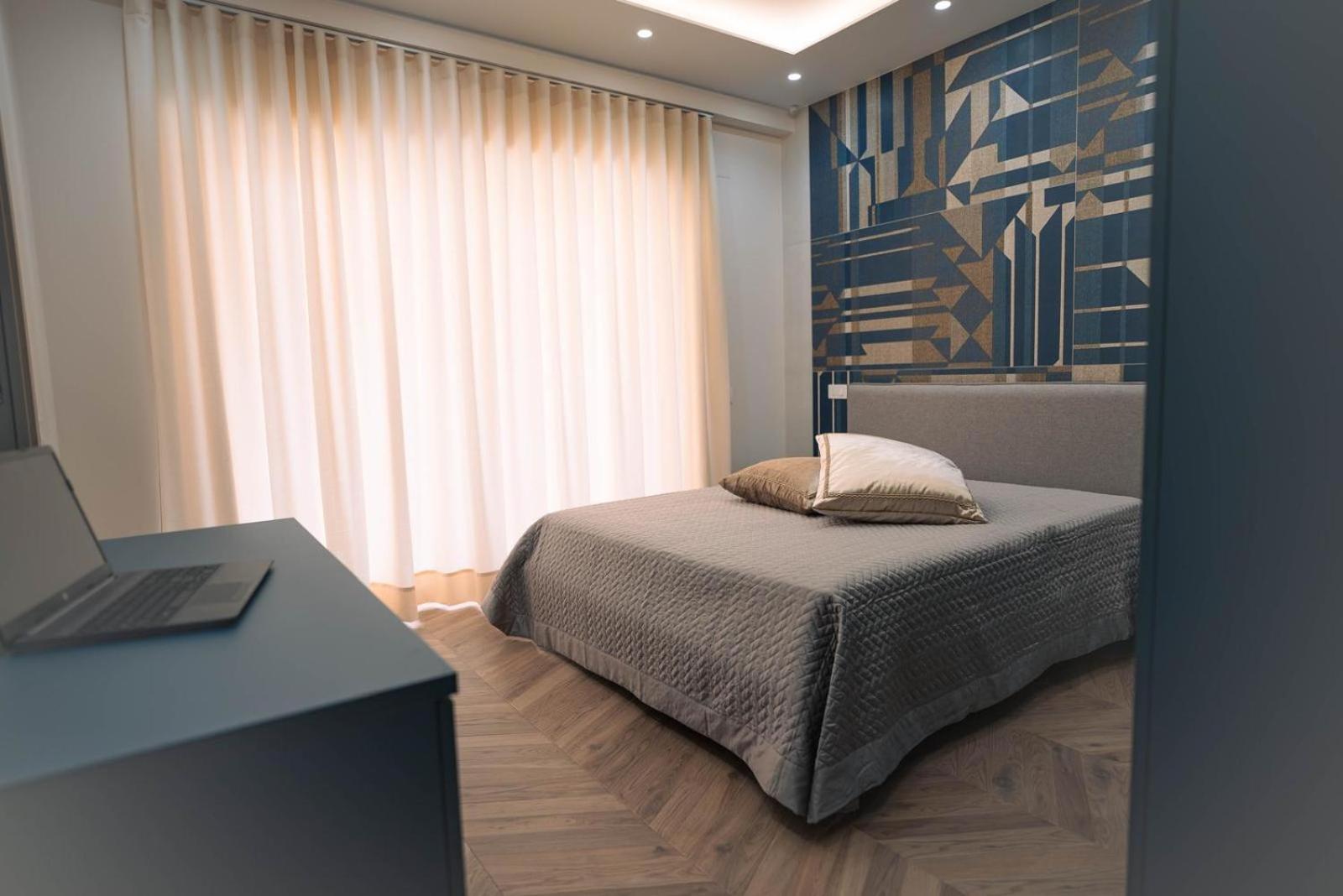 Large Double Room photo 3