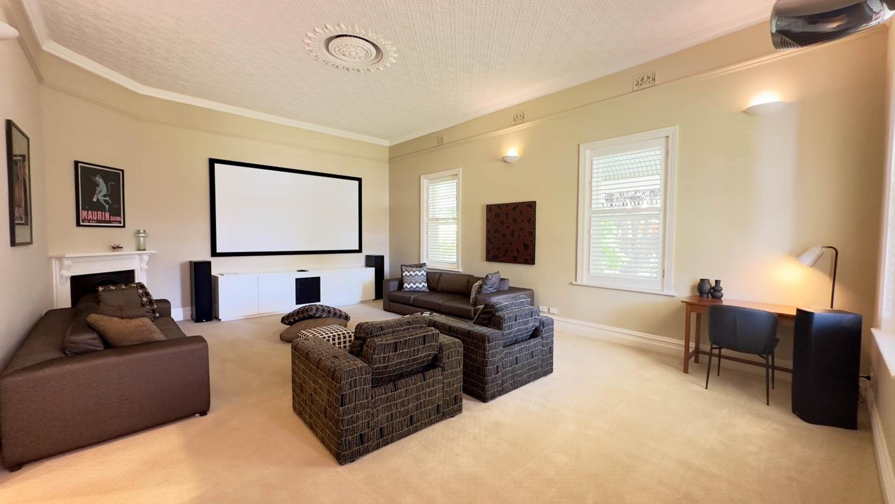 Villa photo 1