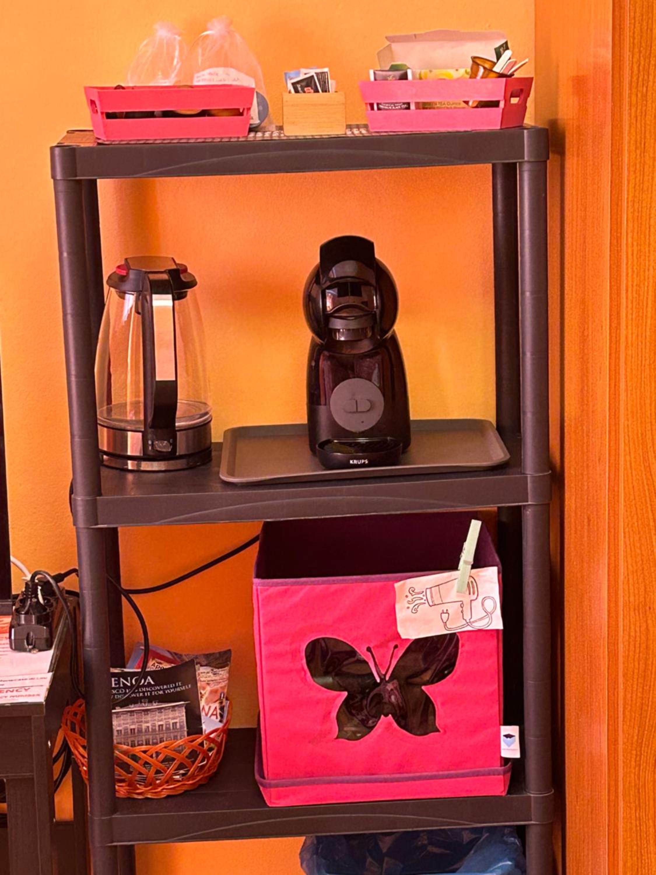 Twin Room - Photo 3