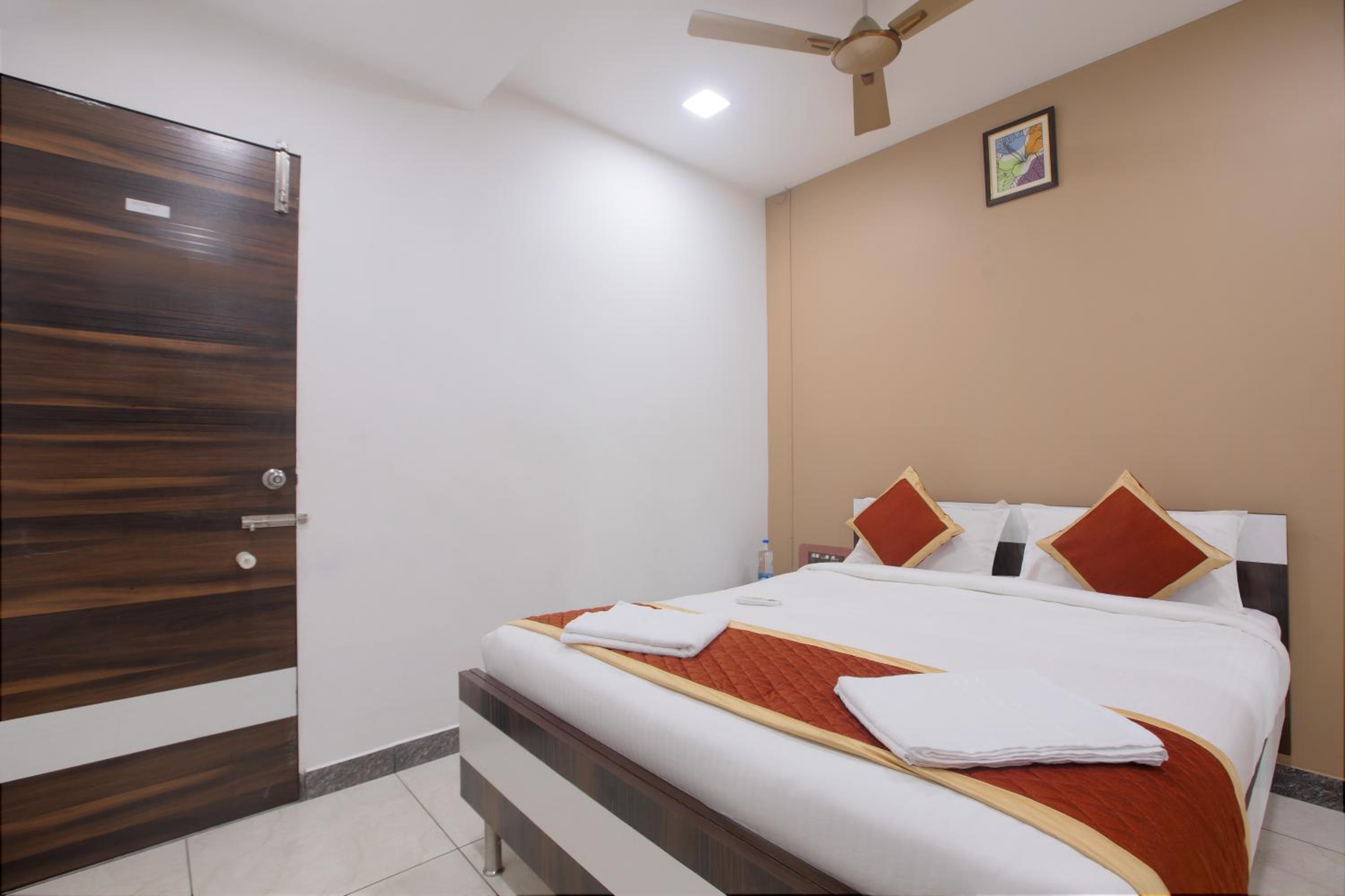 Double Room - Photo 4