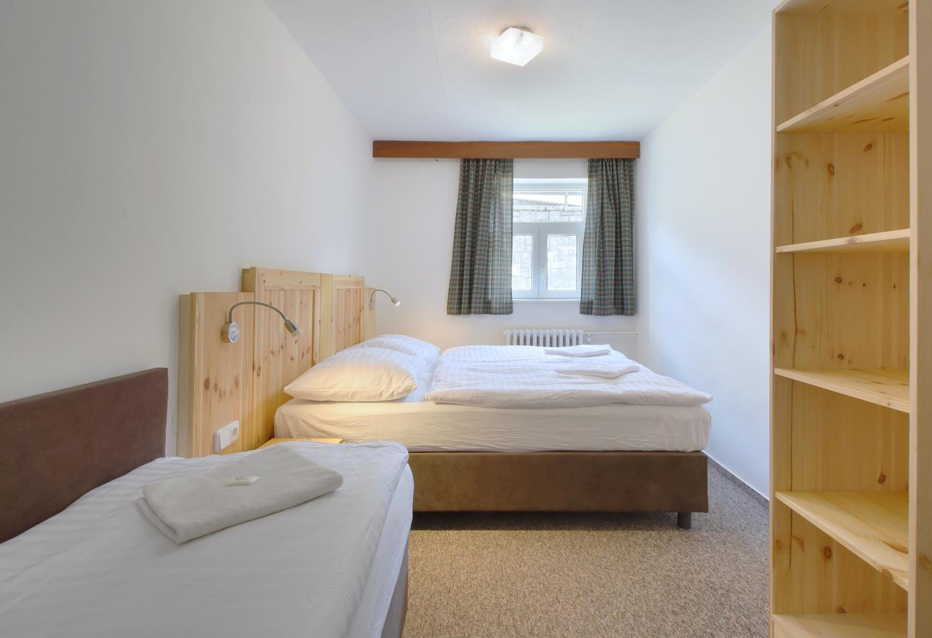 Standard Triple Room - Photo 1