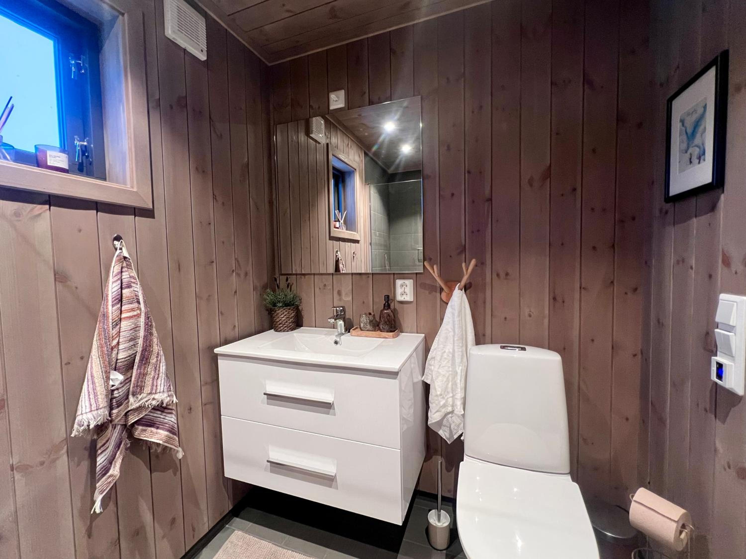 Three-Bedroom Vacation Home  - Photo 5