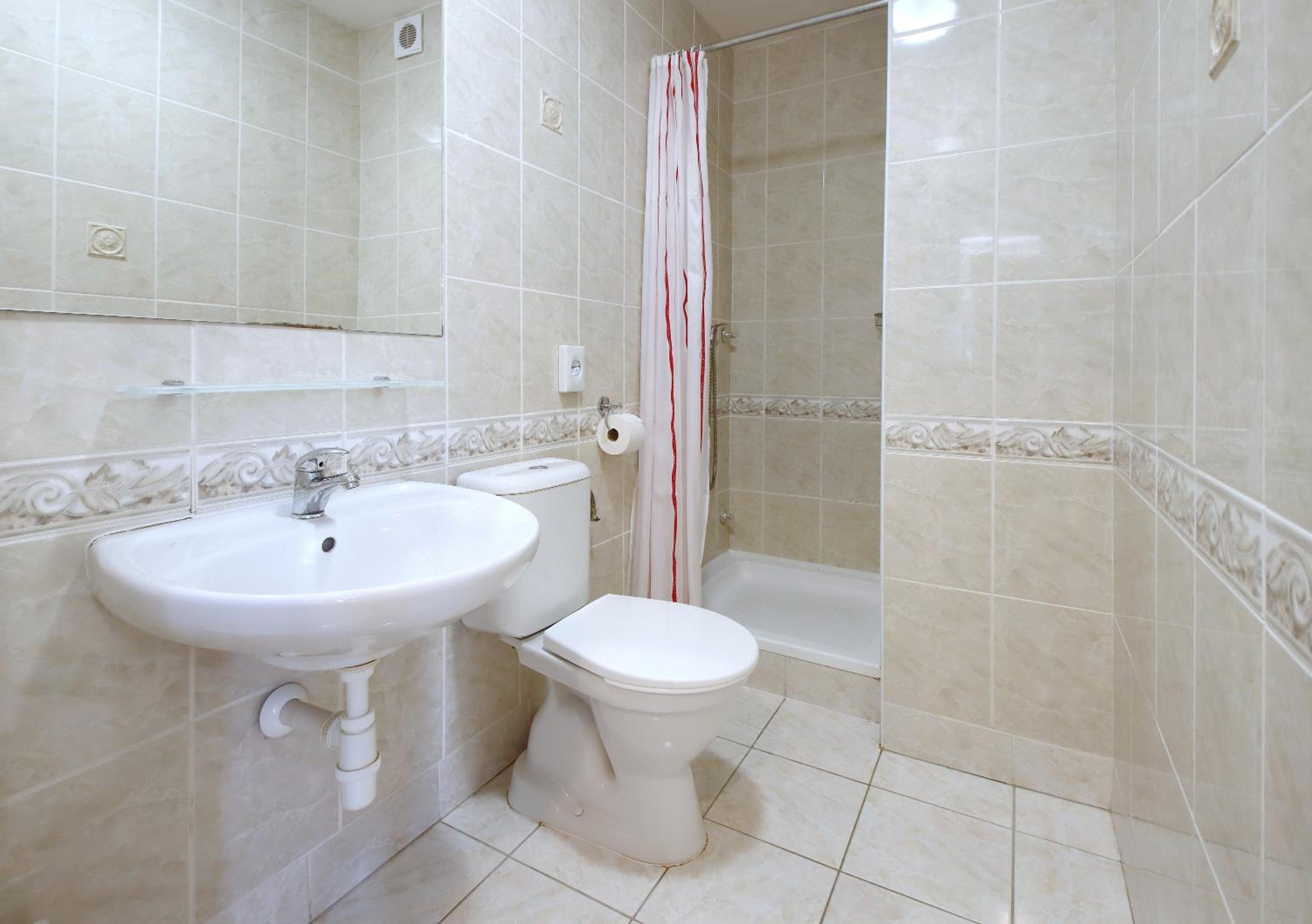 Standard Quadruple Room - Photo 14