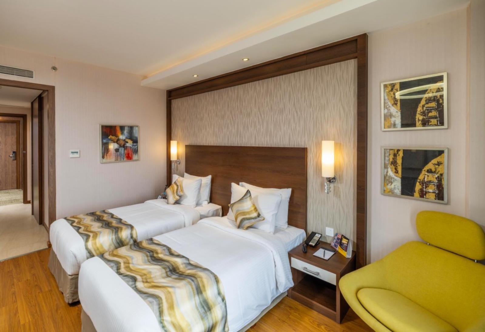 Corporate Room with Twin Beds - Photo 5