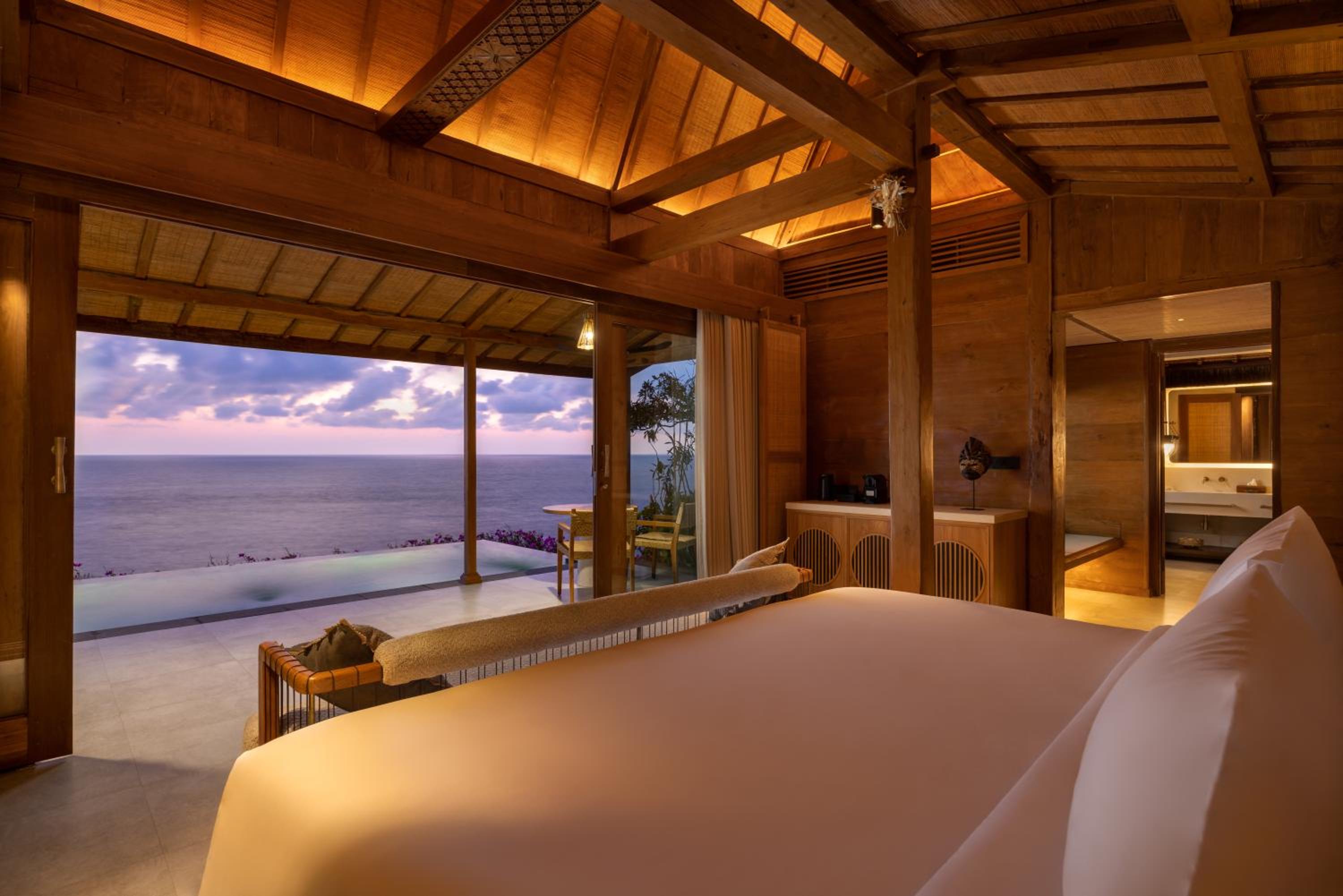 Cliff Front Ocean View Villa with Private Pool photo 1