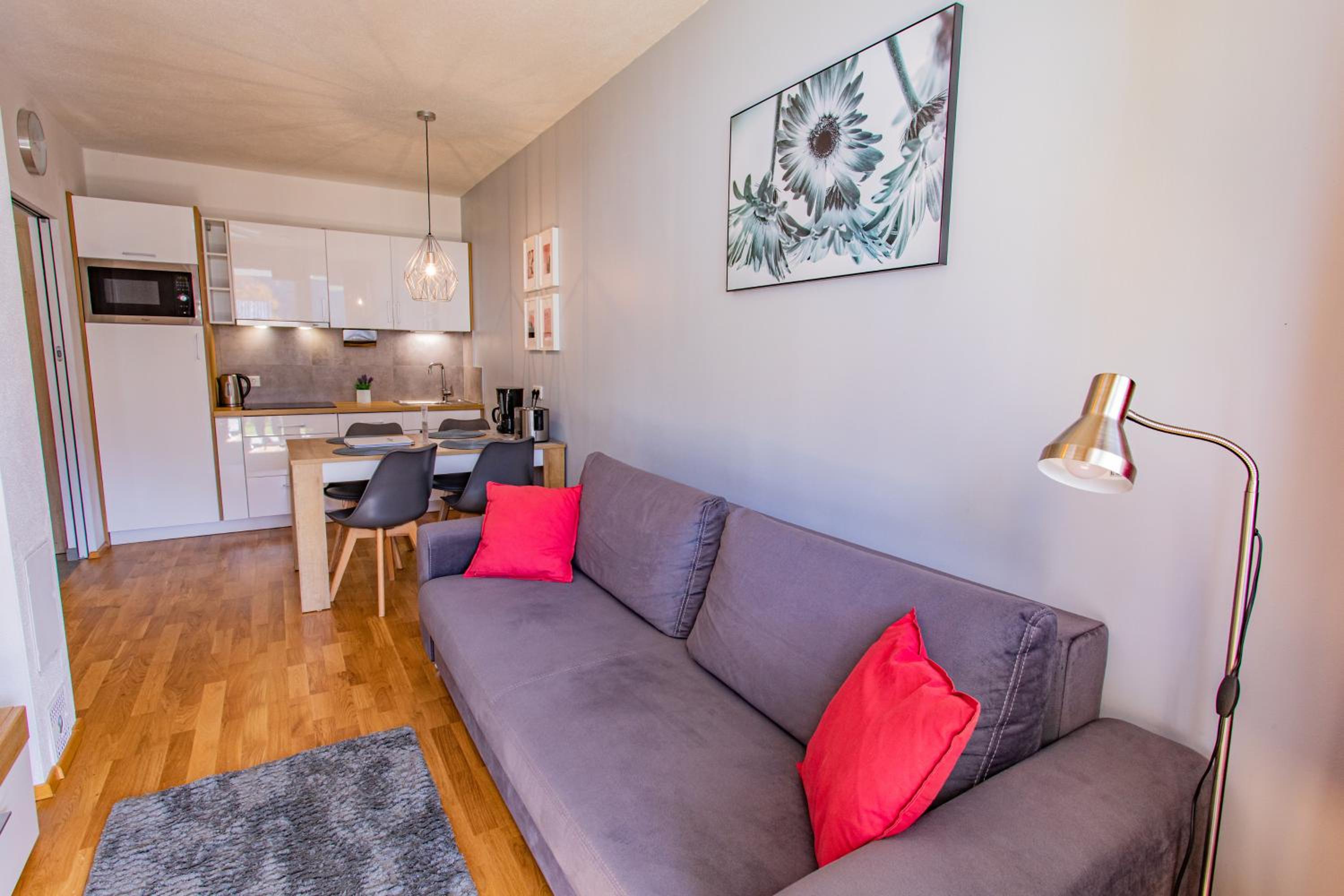 Apartment photo 2