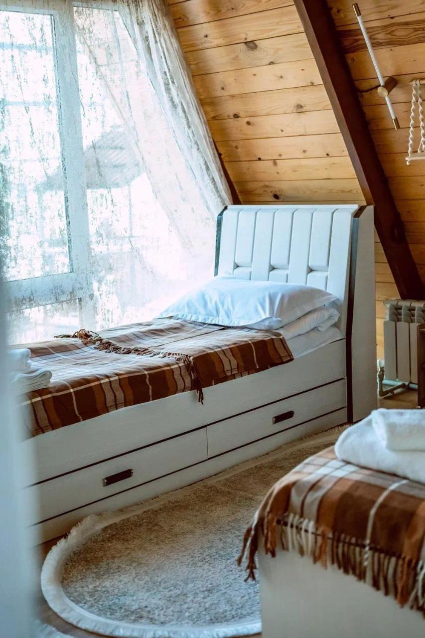 Large Double Room photo 1