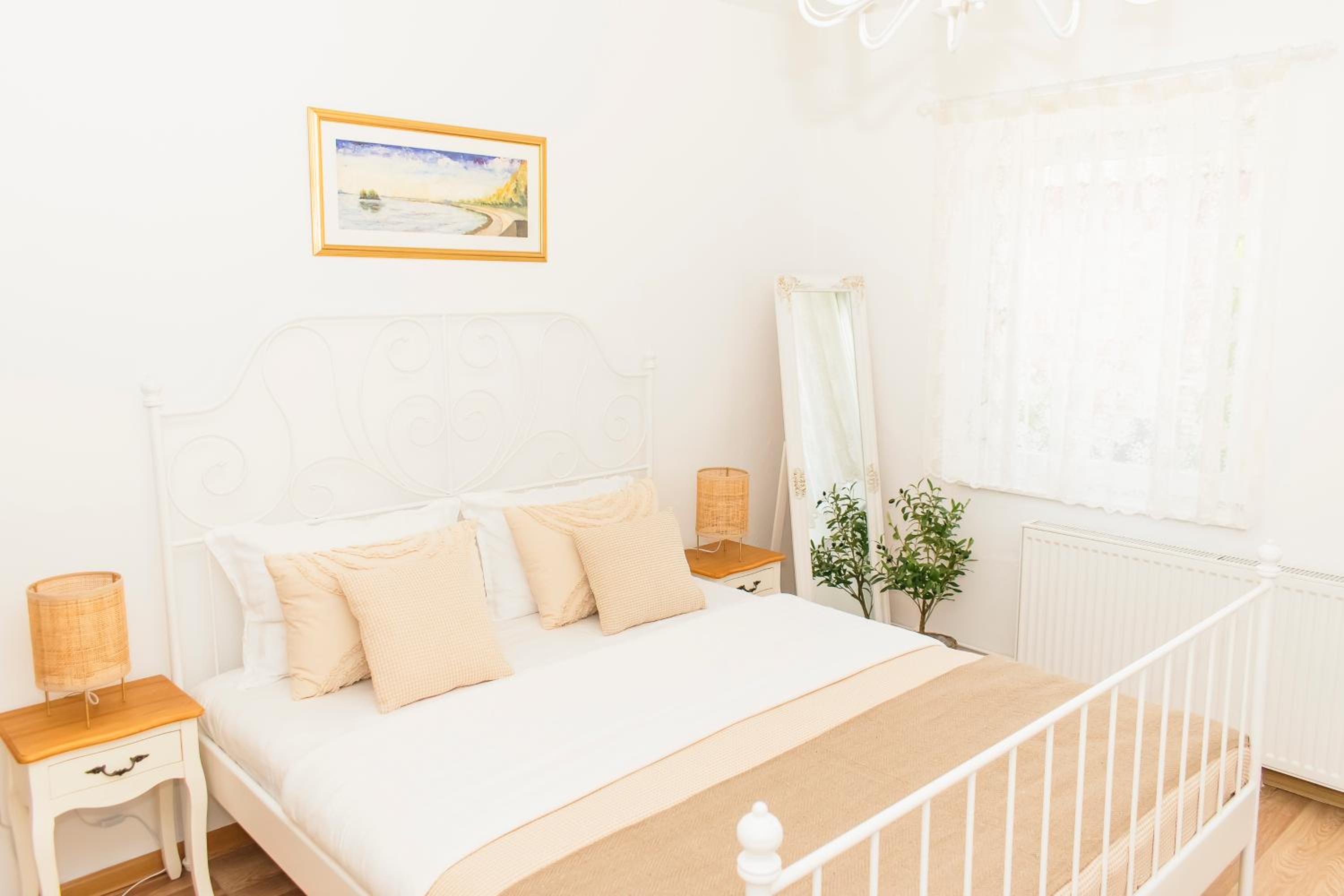 Four-Bedroom House - Photo 1