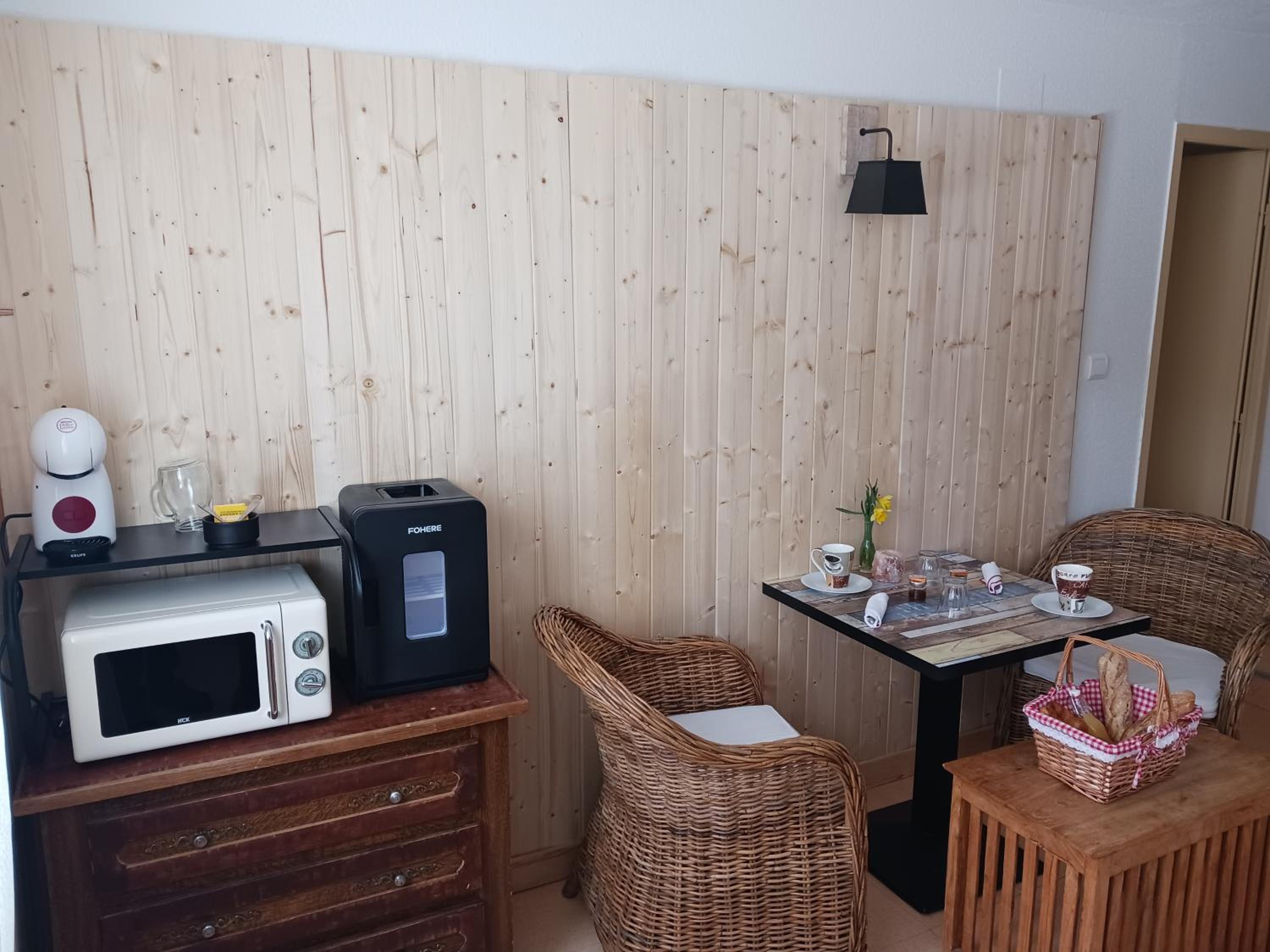 Double Room - Photo 4