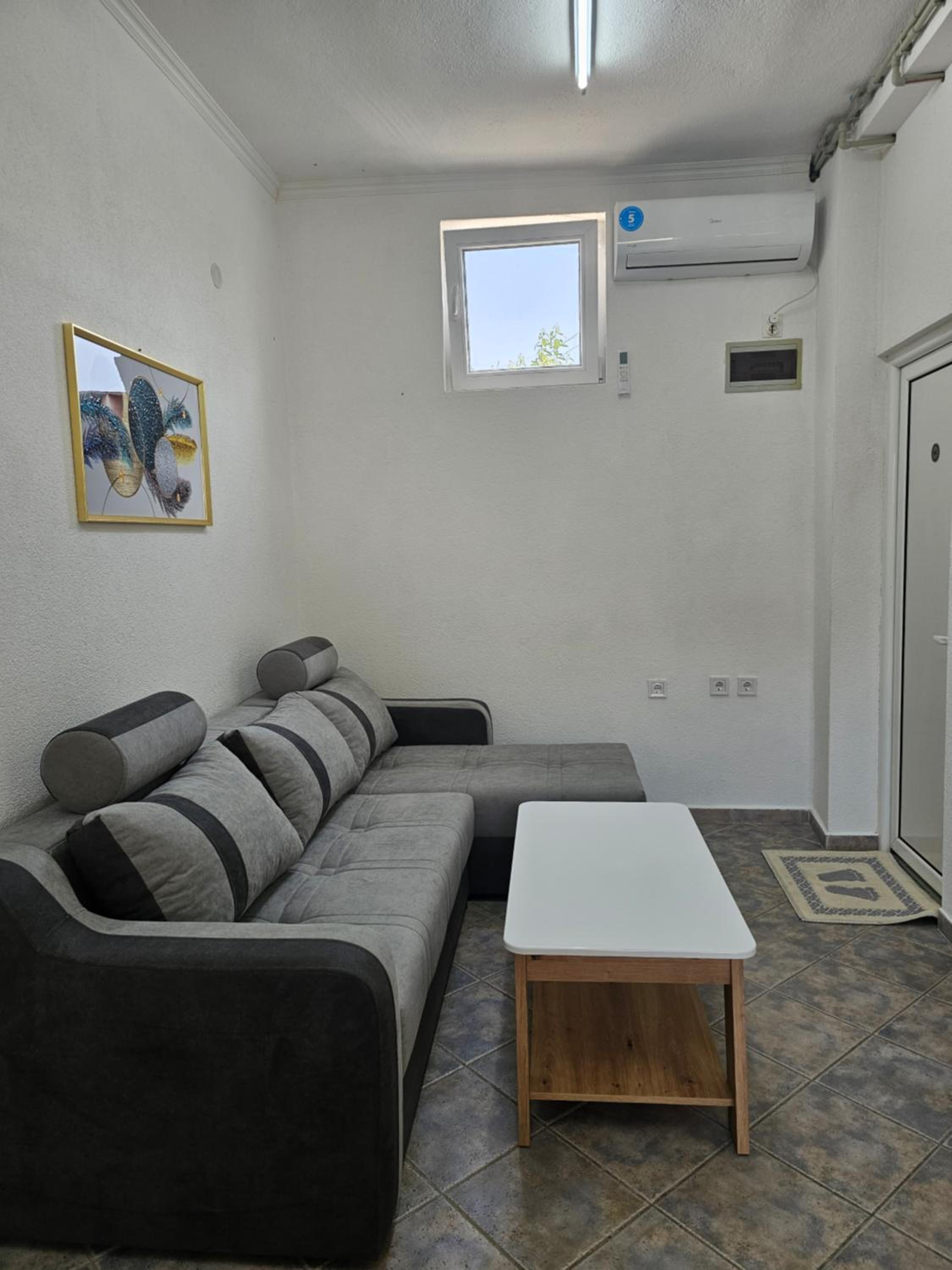 Apartment - Ground Floor photo 3