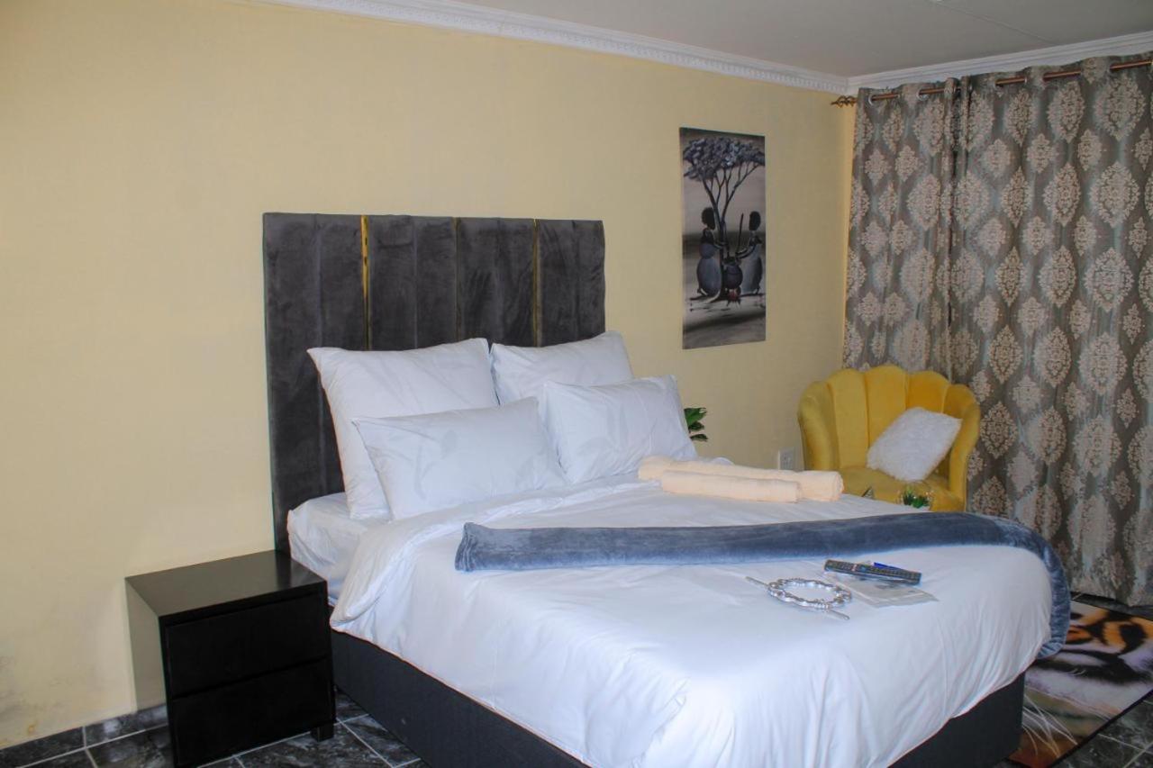 Standard Suite photo 1