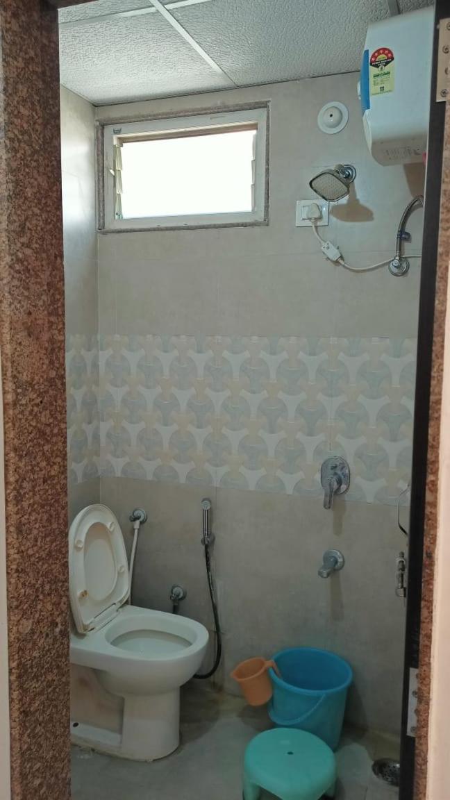 Single Room With Private Bathroom photo 1