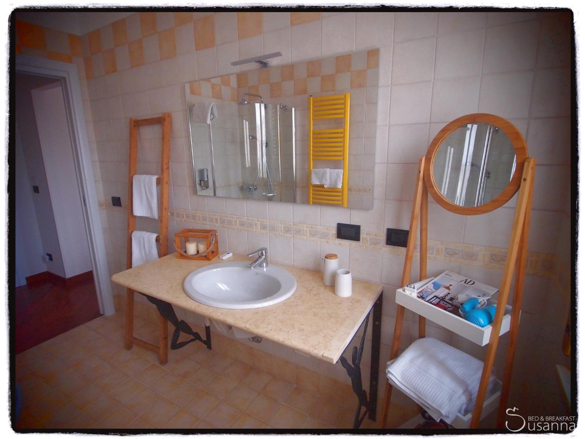 Large Double Room - Photo 7