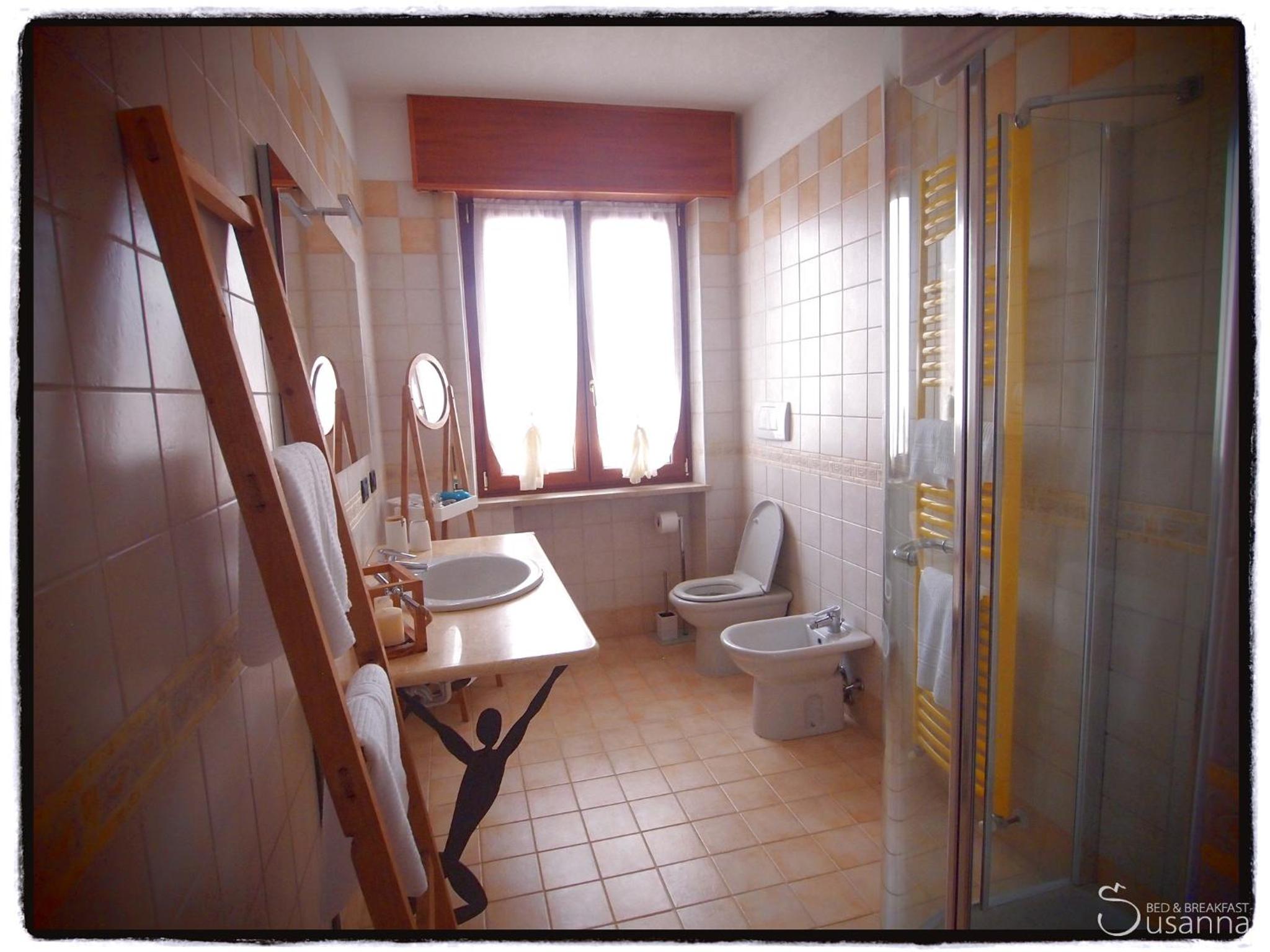 Large Double Room - Photo 8