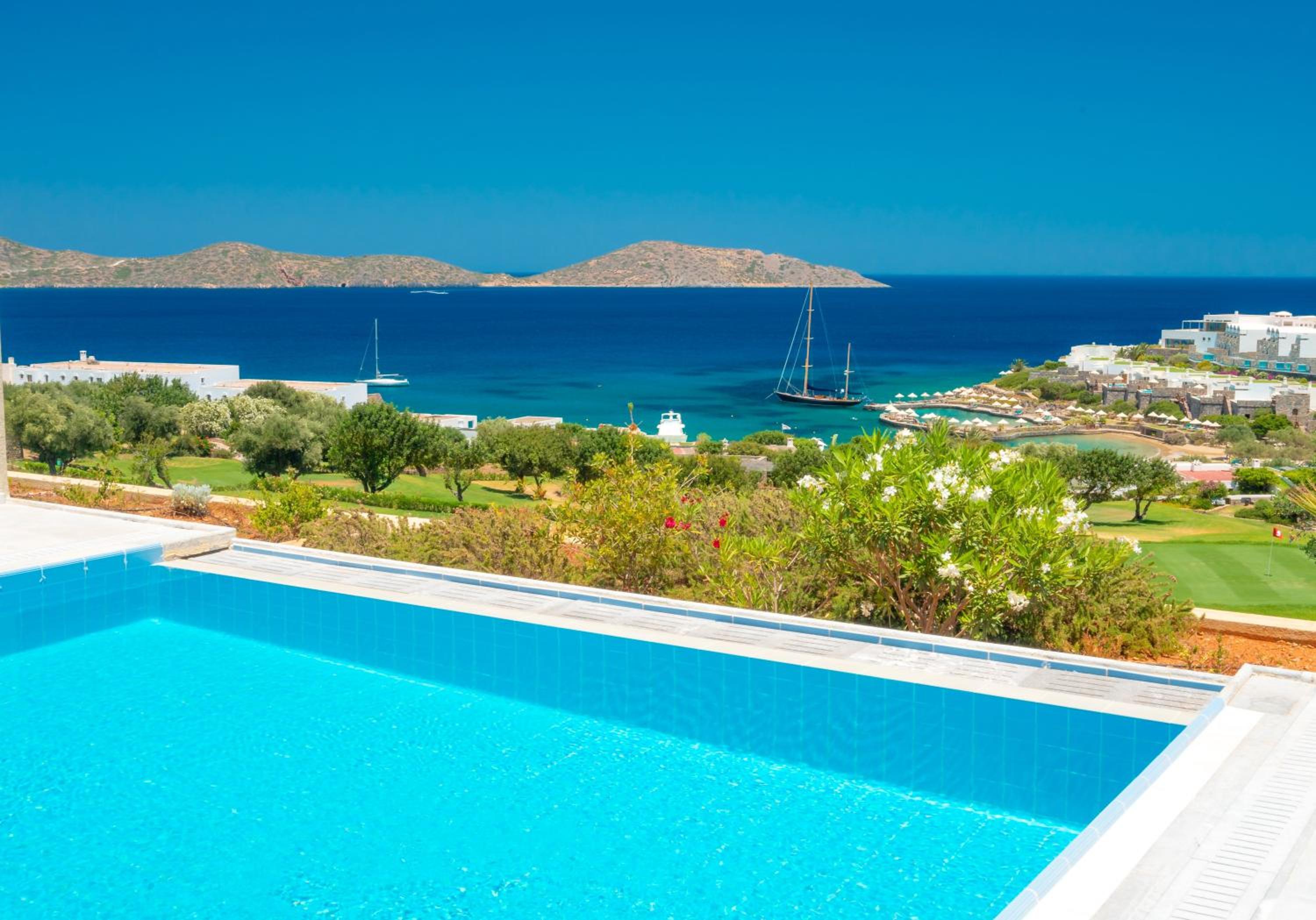 Superior Two Bedroom Suite Private Pool - Photo 4