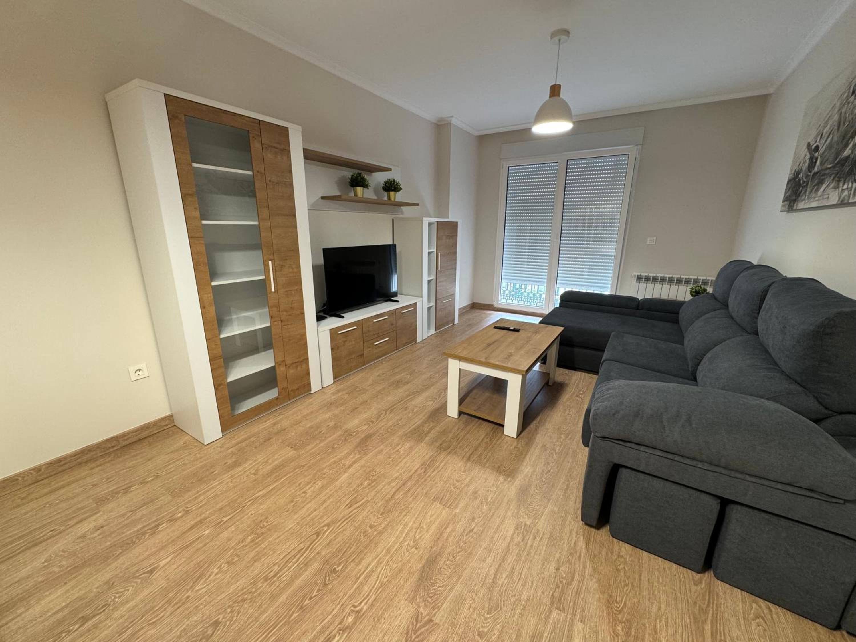 Three-Bedroom Apartment photo 2