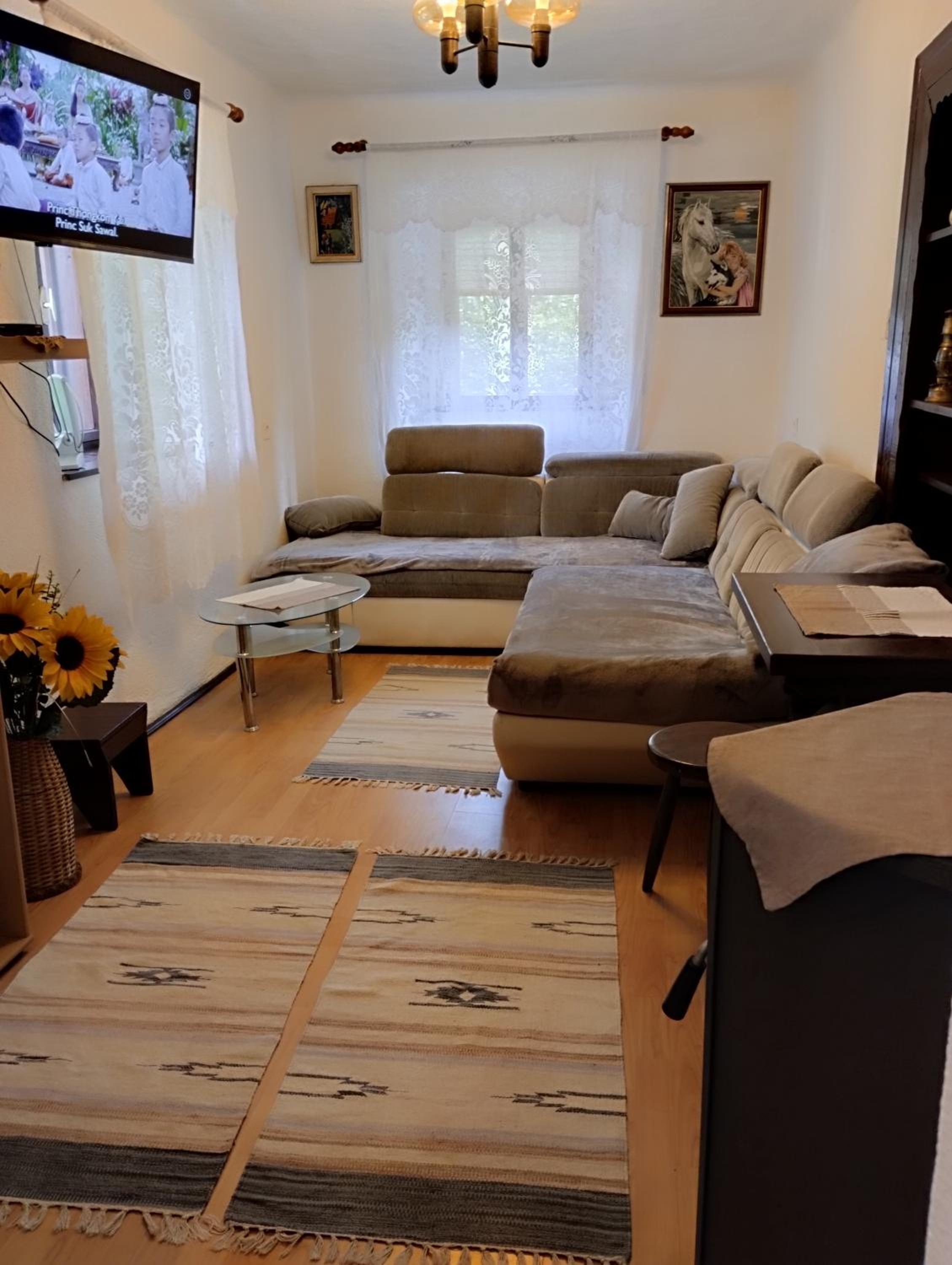 Two-Bedroom House photo 2