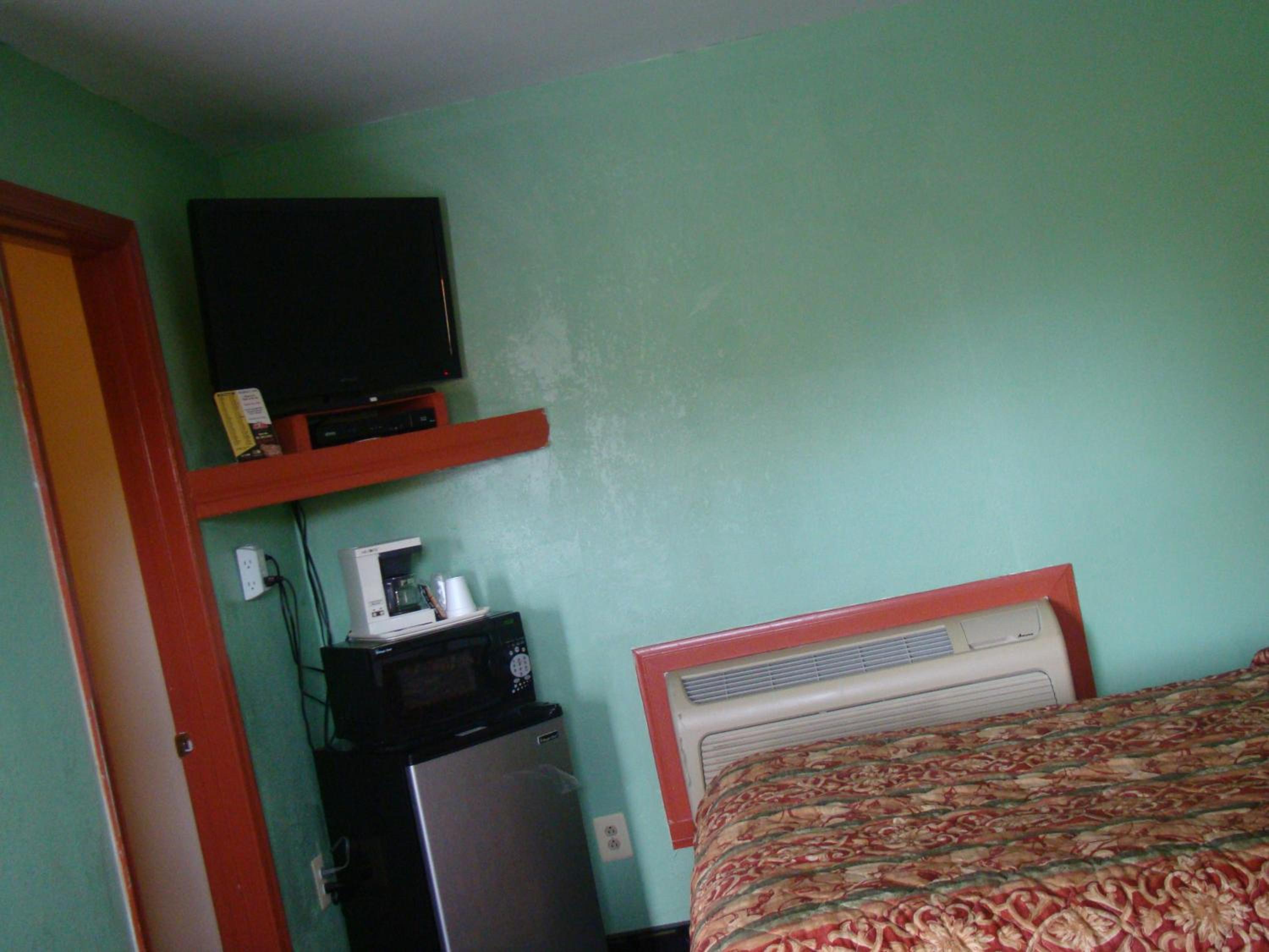 King Room - Non-Smoking photo 2