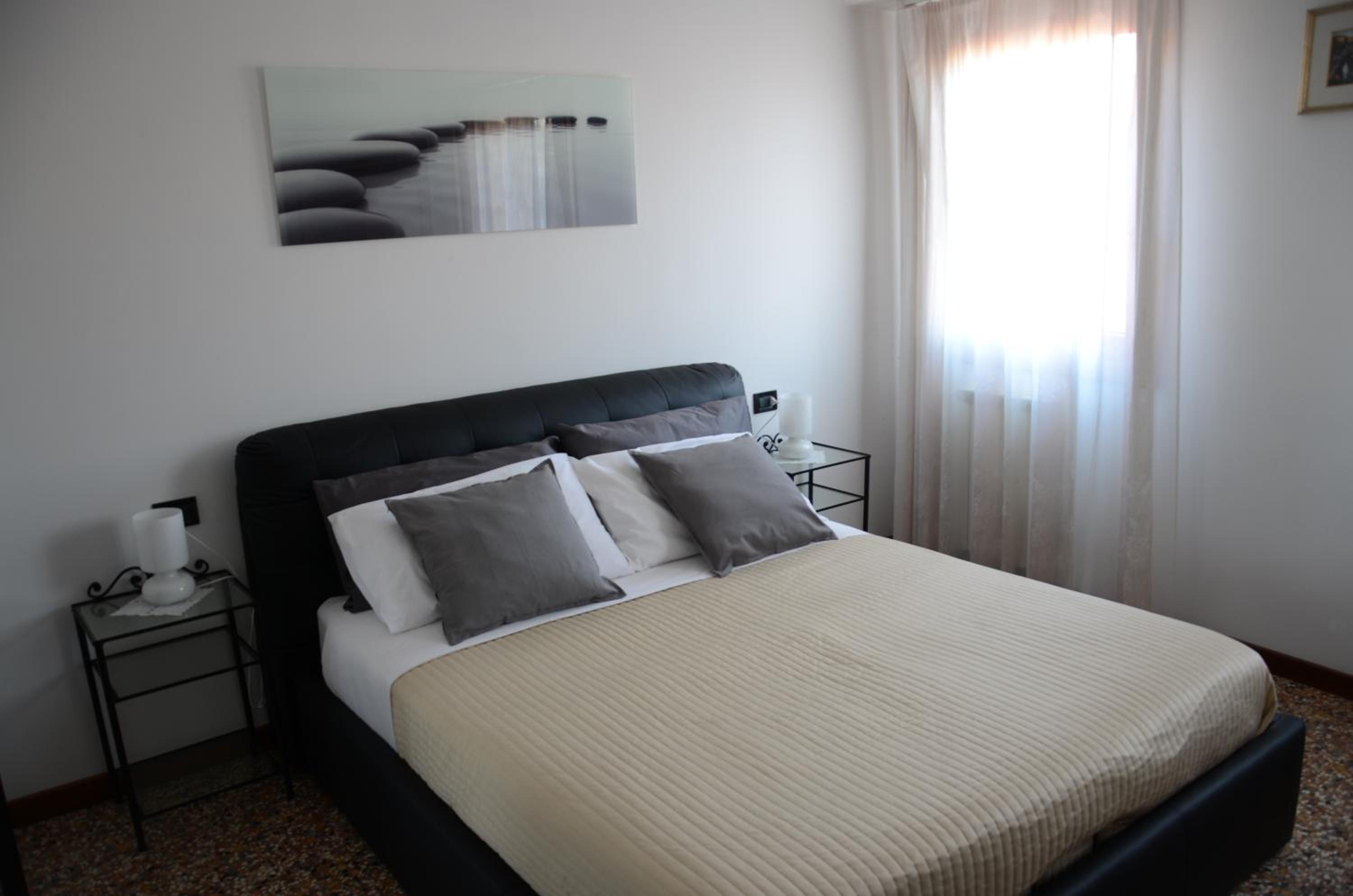 Apartment - Split Level photo 1