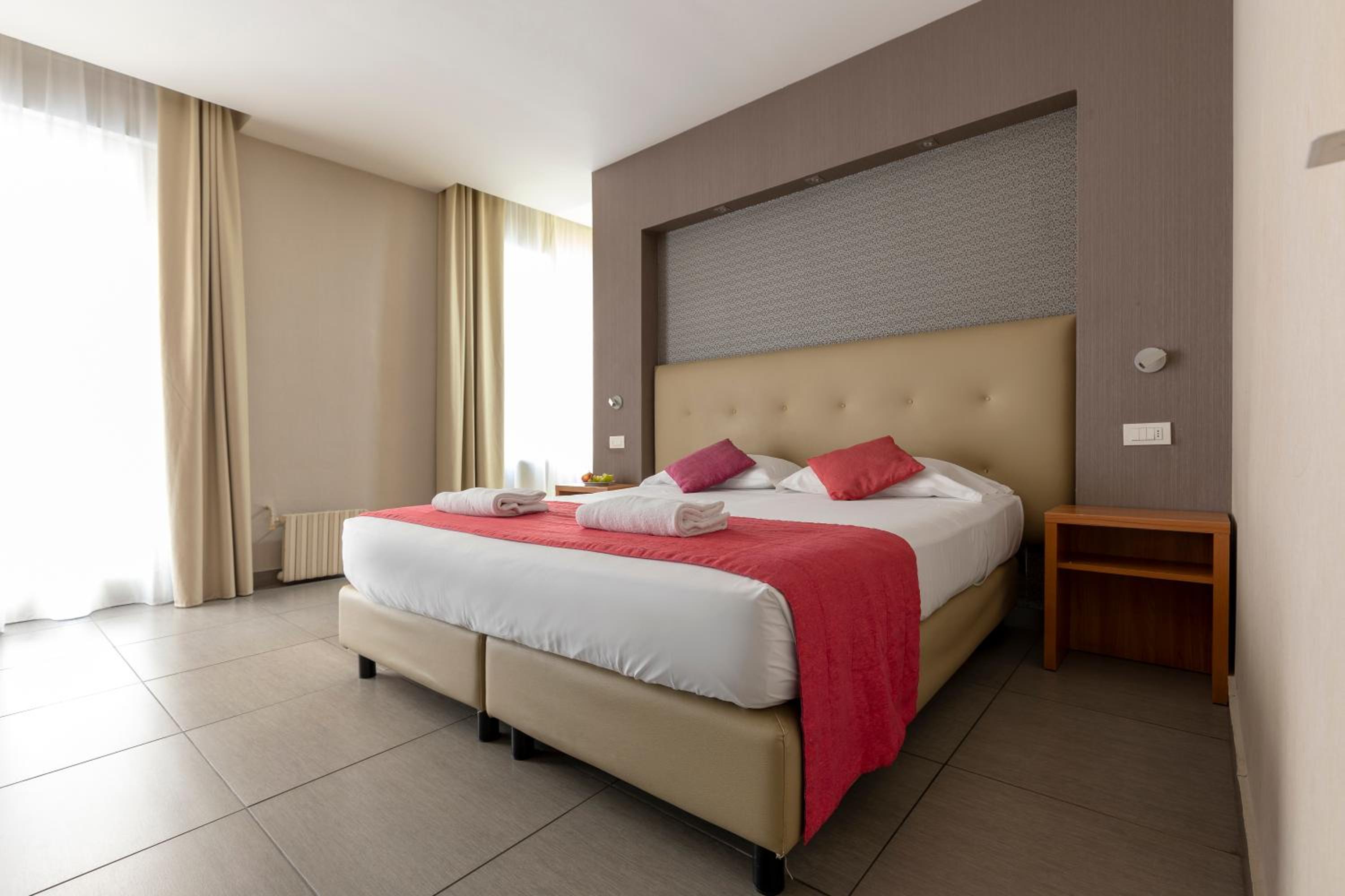 Superior Double or Twin Room - Photo 1