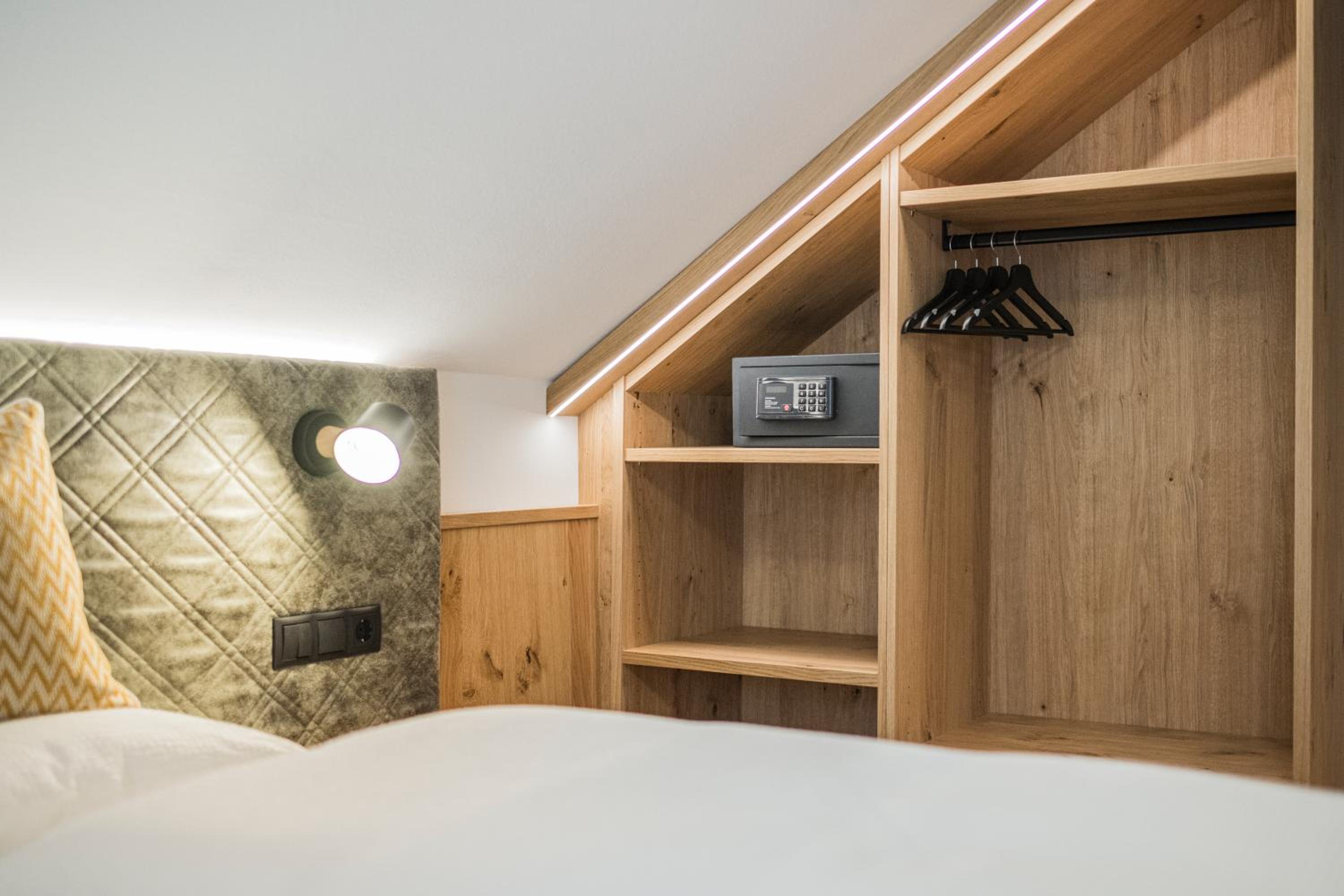 Double Room with Balcony photo 2