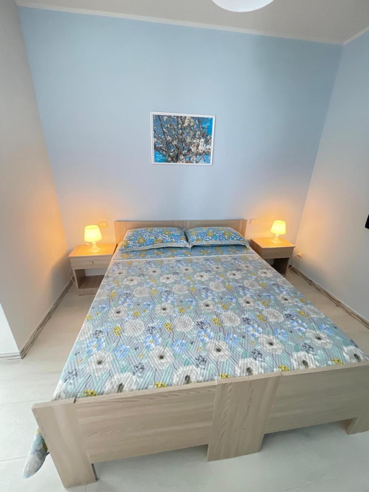 Large Double Room photo 1