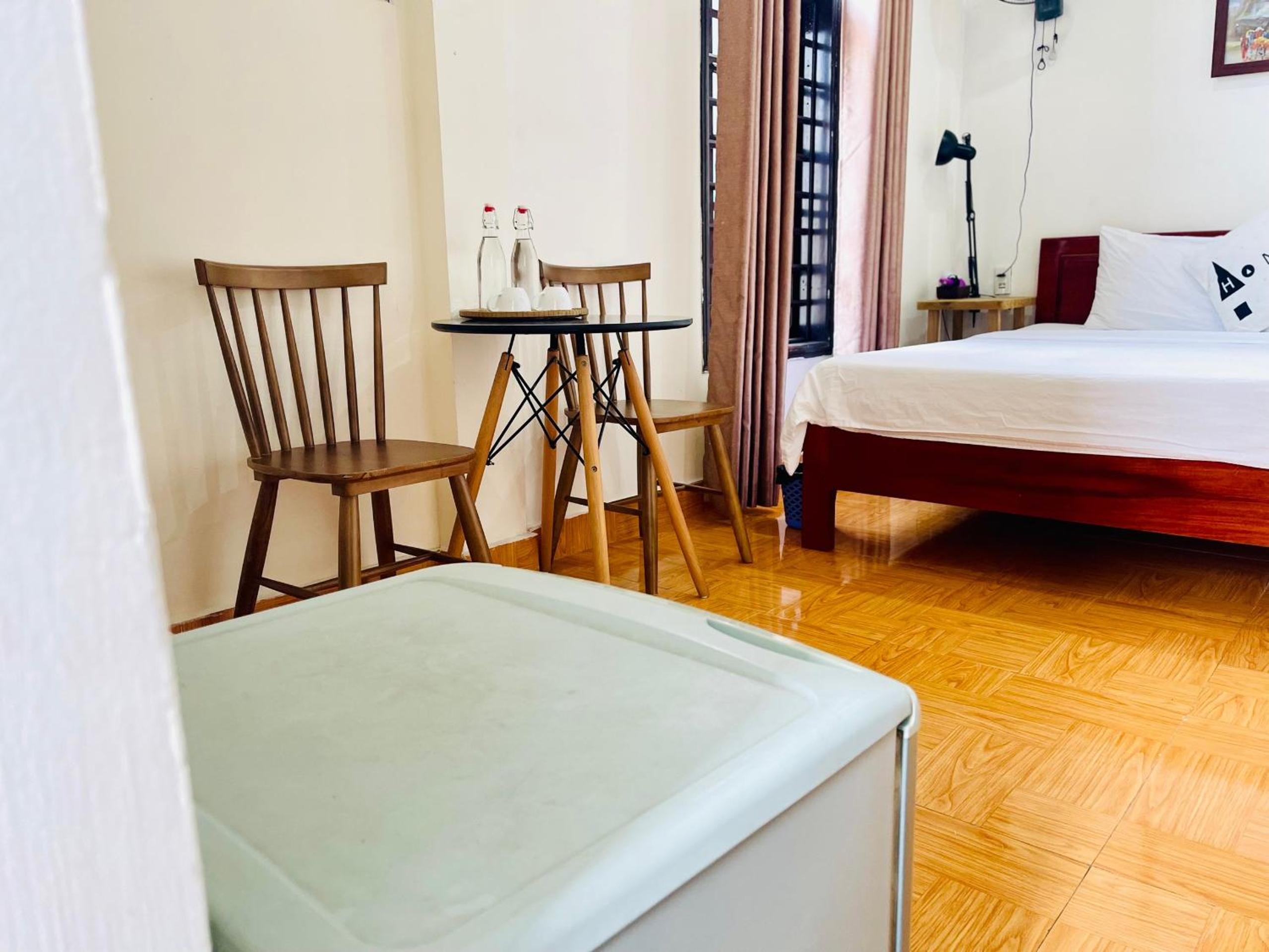 Deluxe King Room photo 2