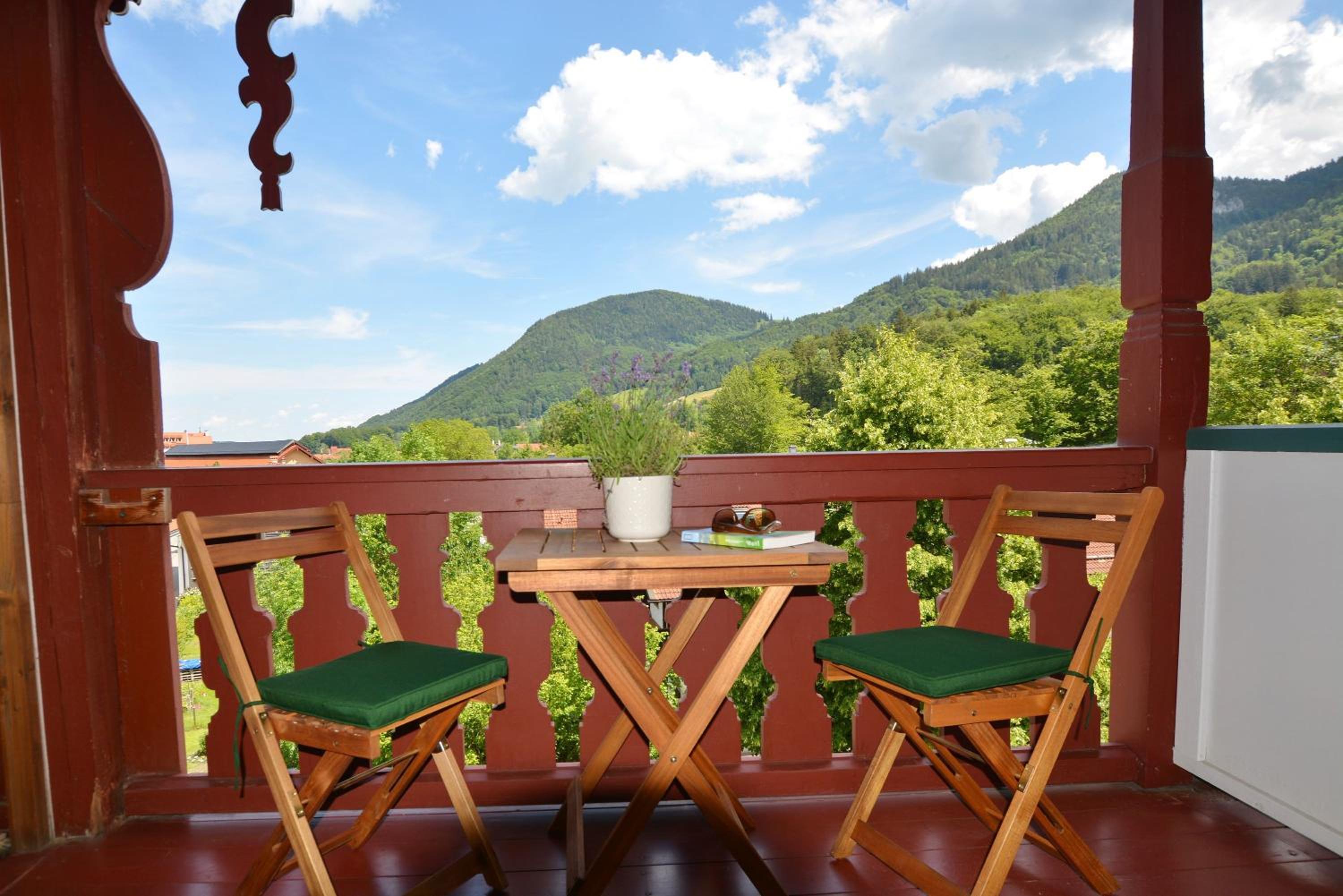 One-Bedroom Apartment with Balcony photo 2
