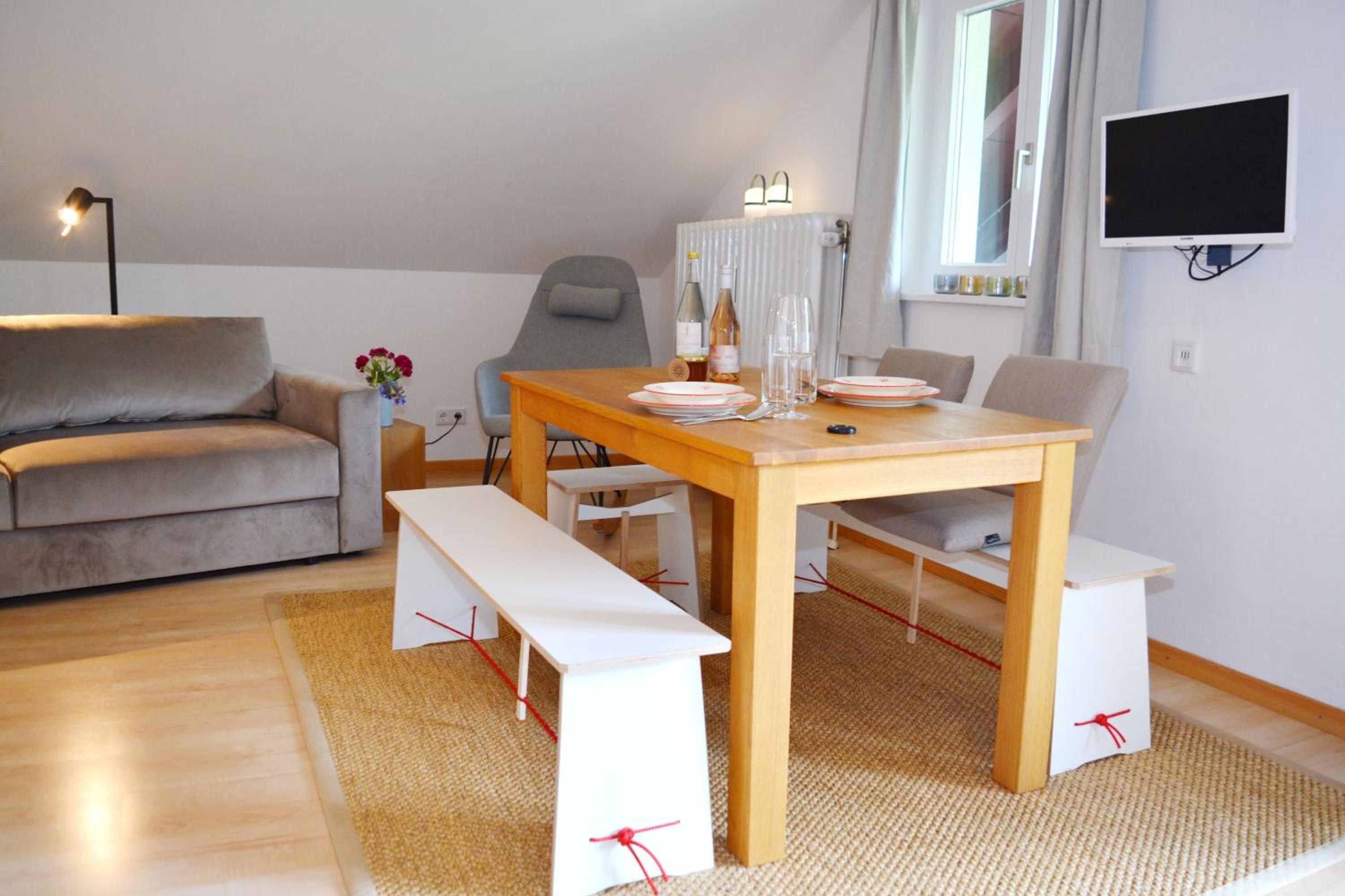 One-Bedroom Apartment with Balcony photo 3