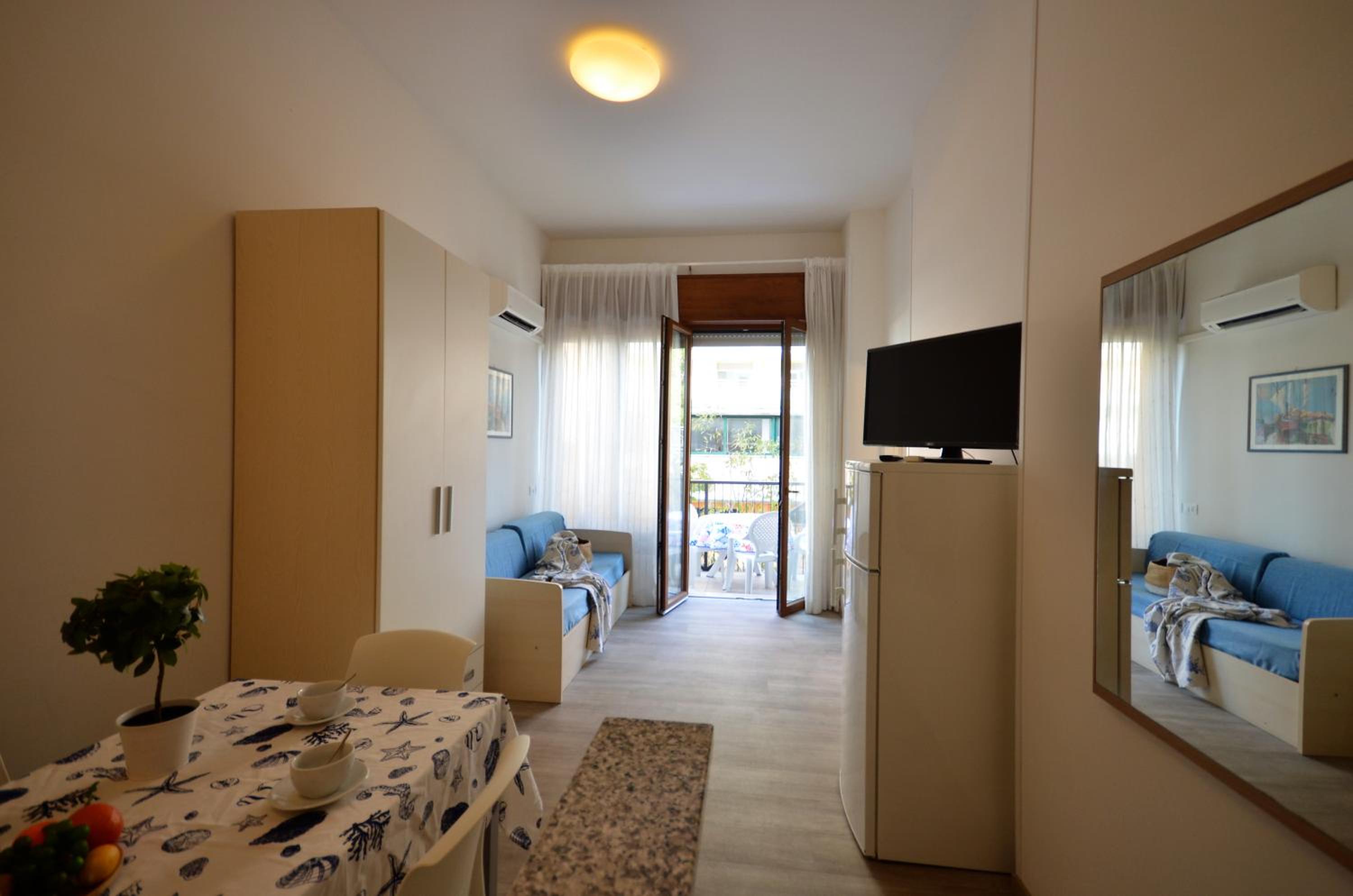 Studio Apartment photo 3