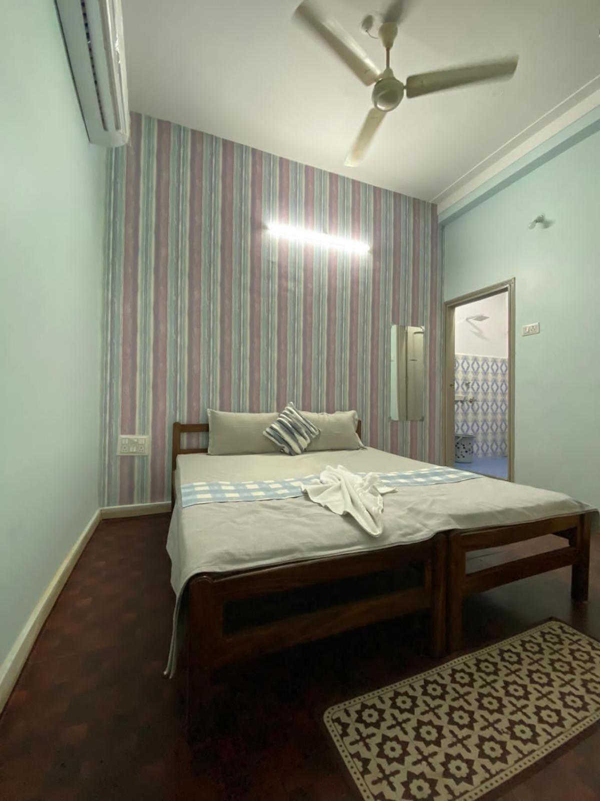 Double Or Twin Room photo 2