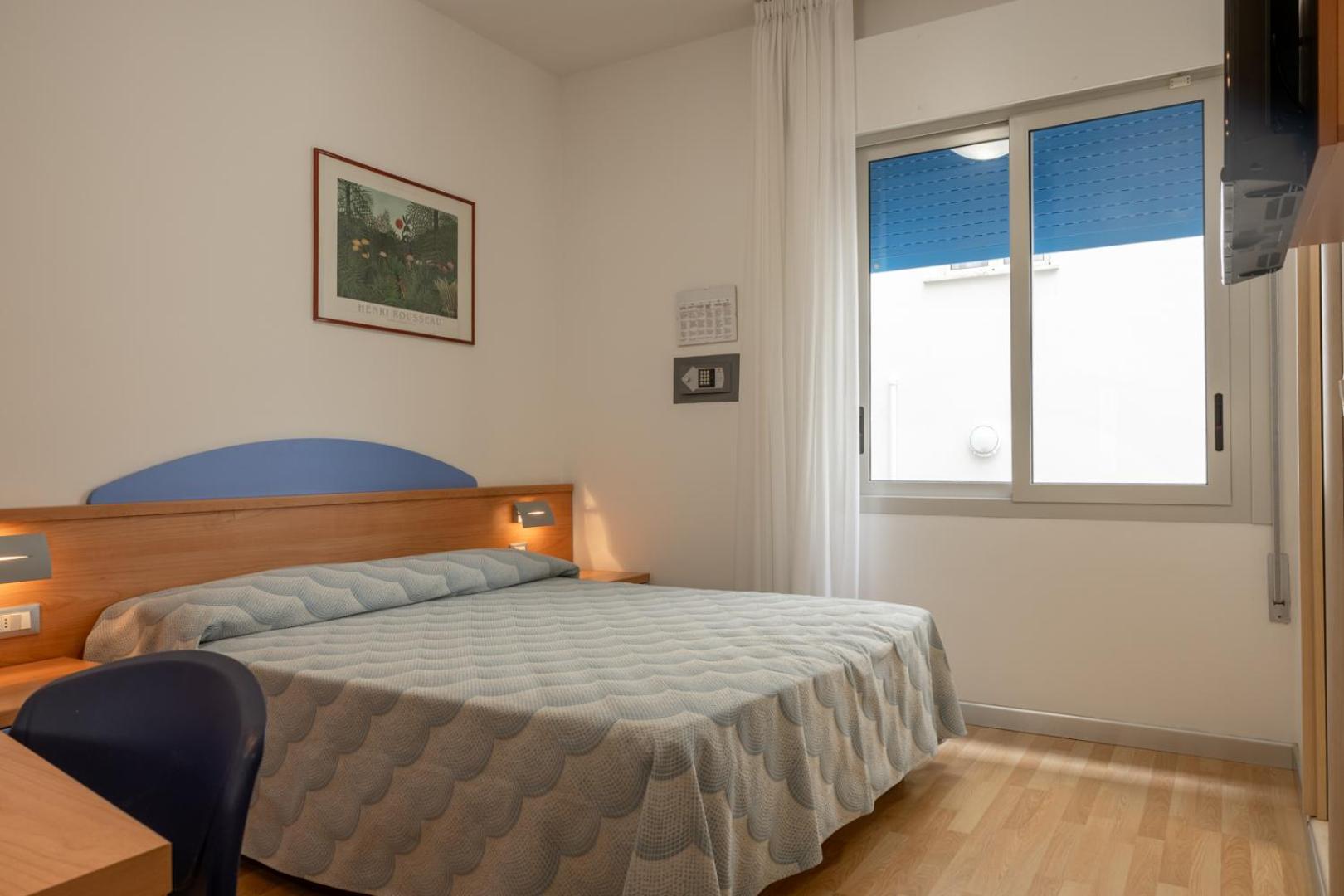 Economy Double Room photo 2