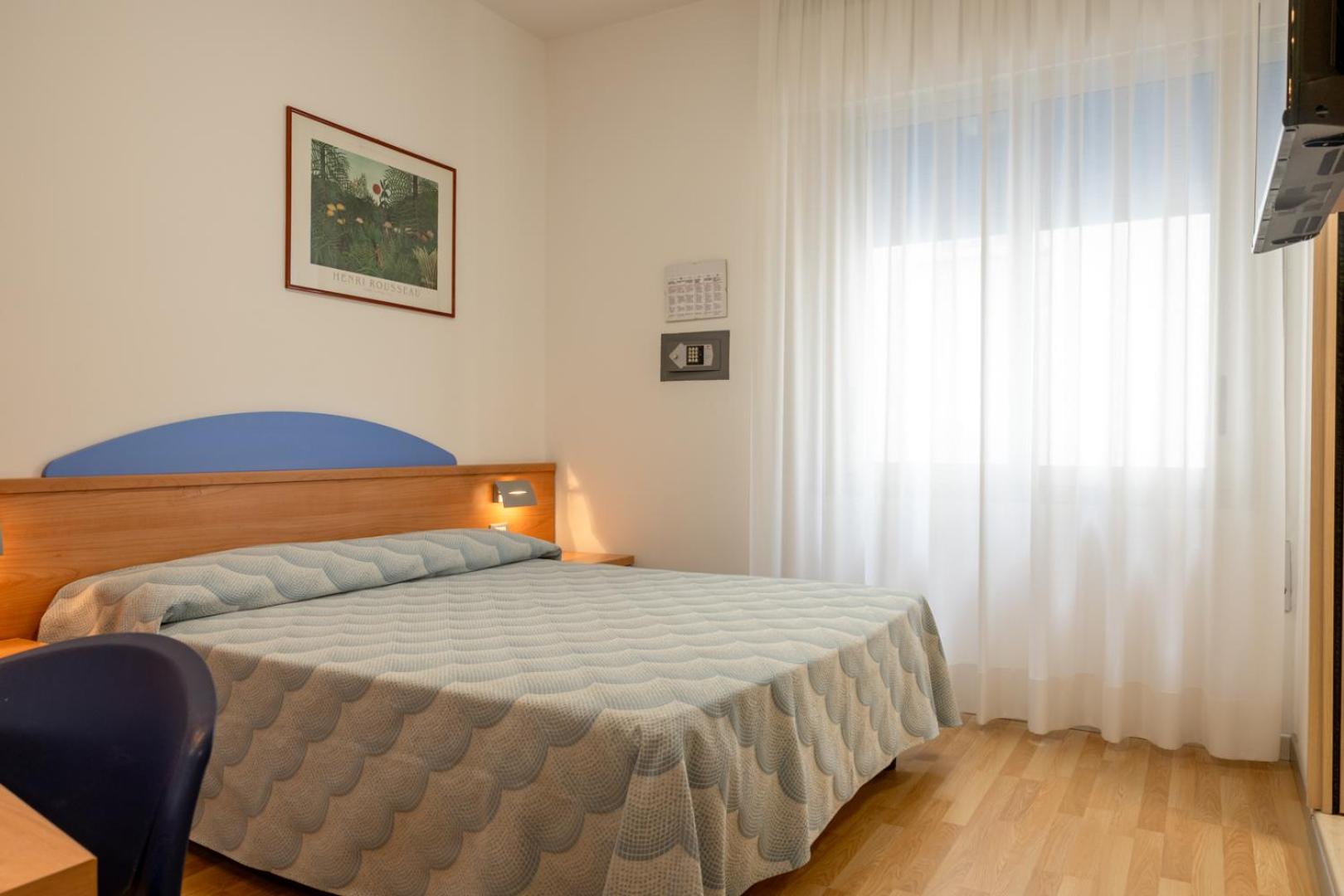 Economy Double Room photo 1