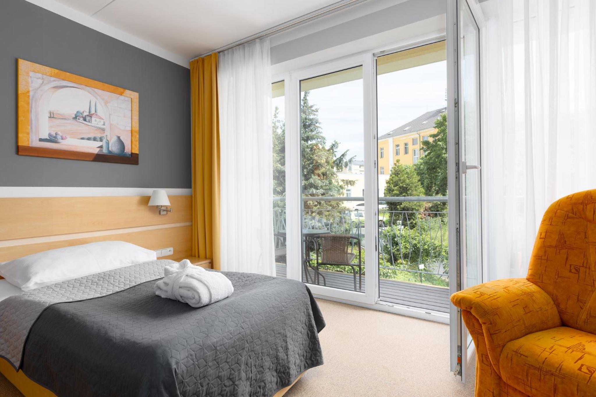 Double or Twin Room with Balcony