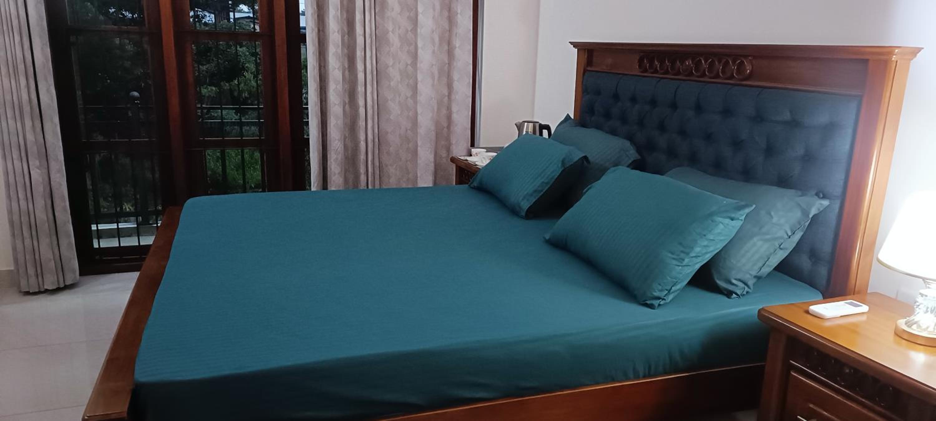 Deluxe Queen Room photo 1