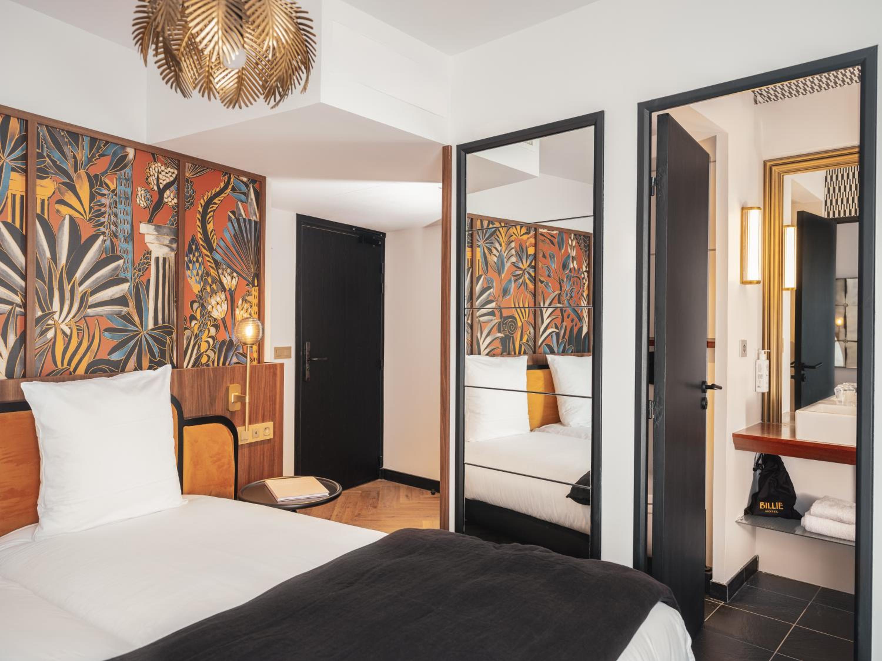 Double or Twin Room - Photo 12