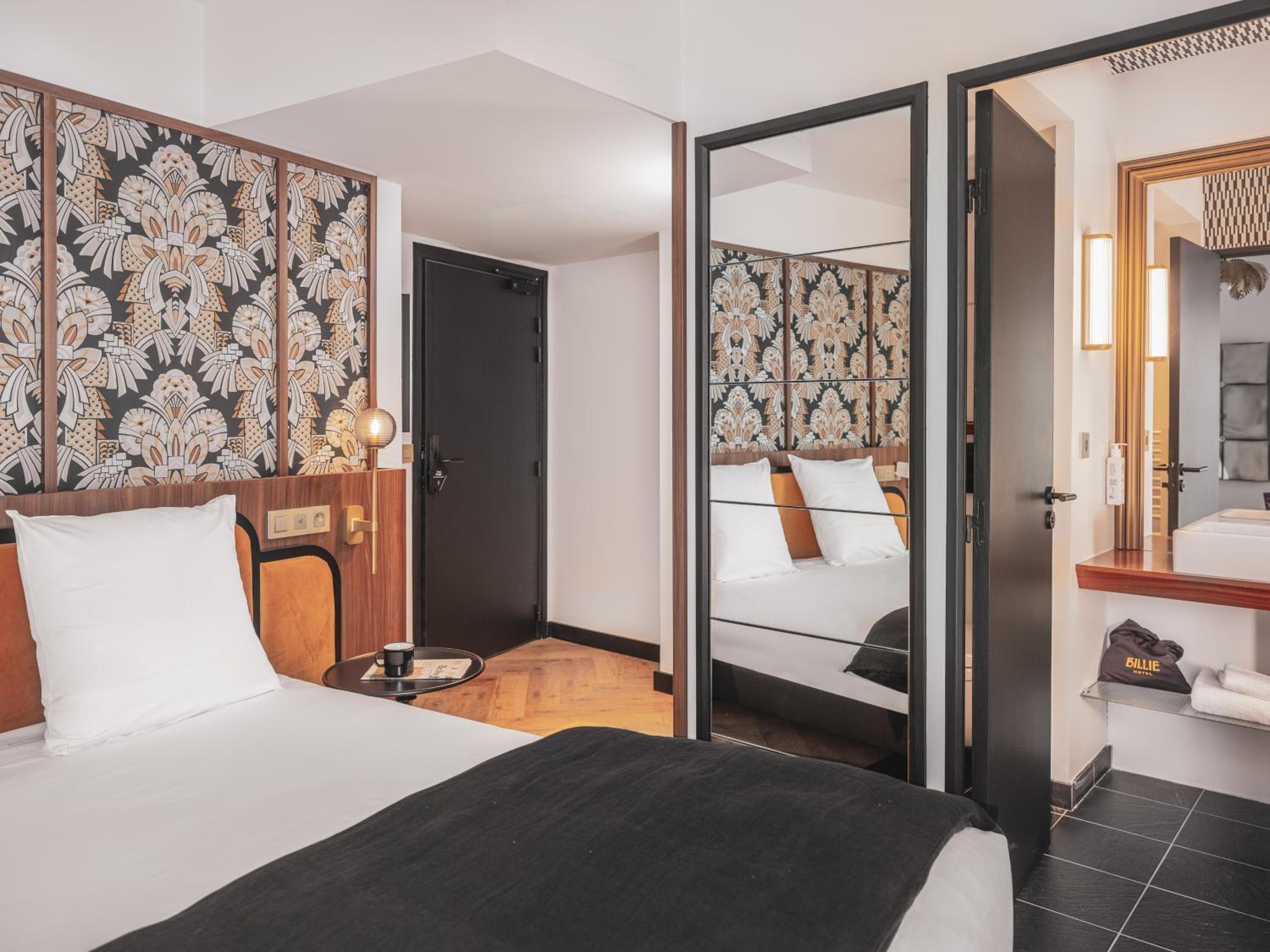 Double or Twin Room - Photo 11