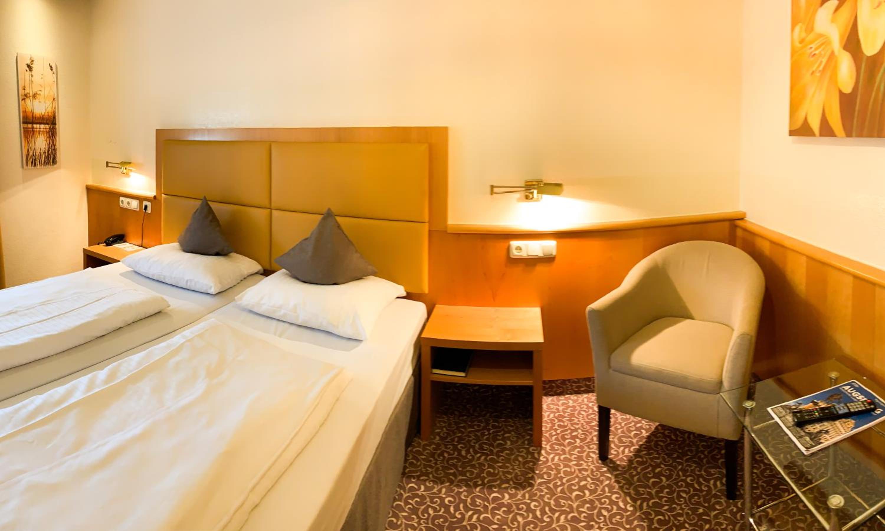 Standard Double Room - Photo 2