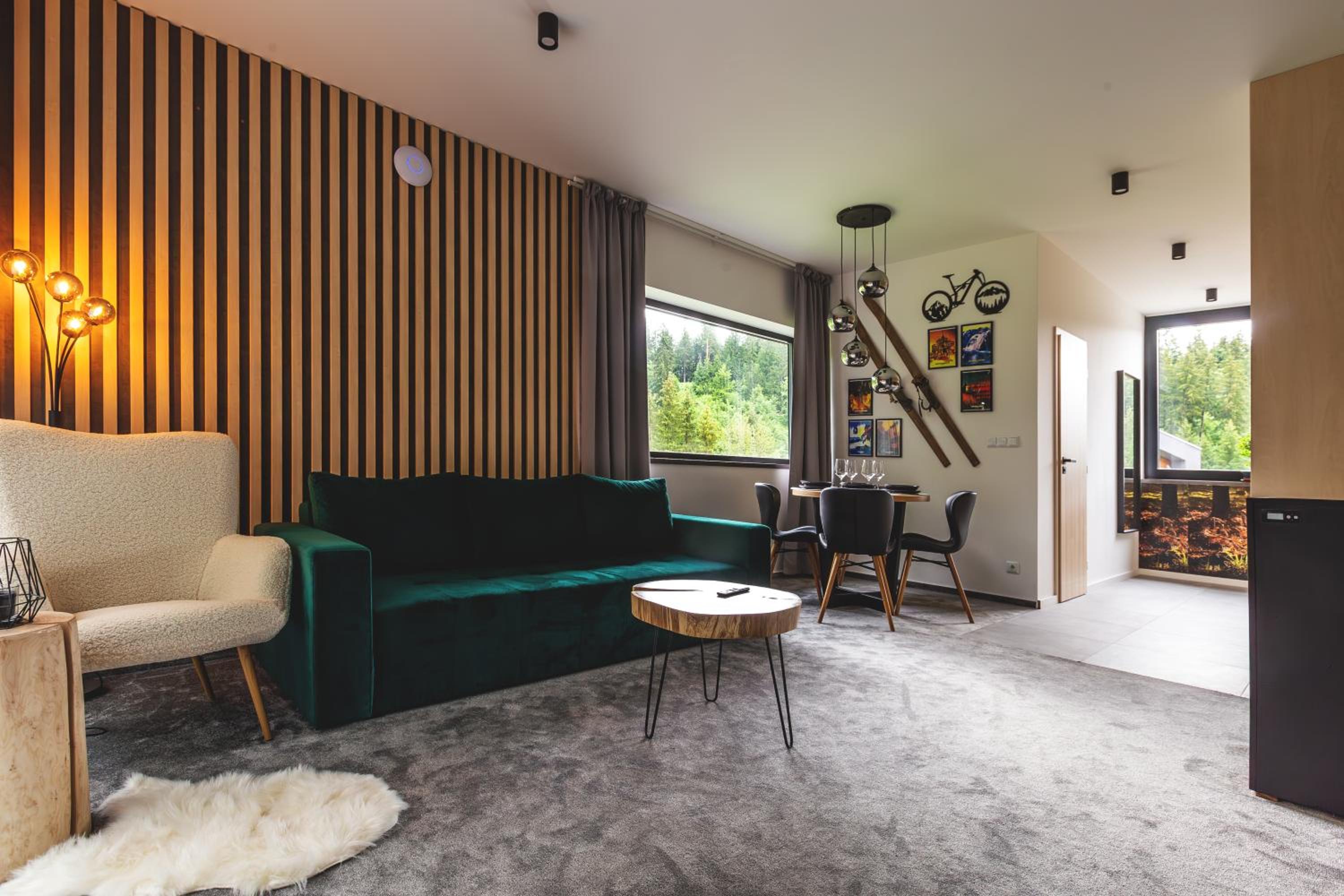 One-Bedroom Apartment with Terrace photo 3
