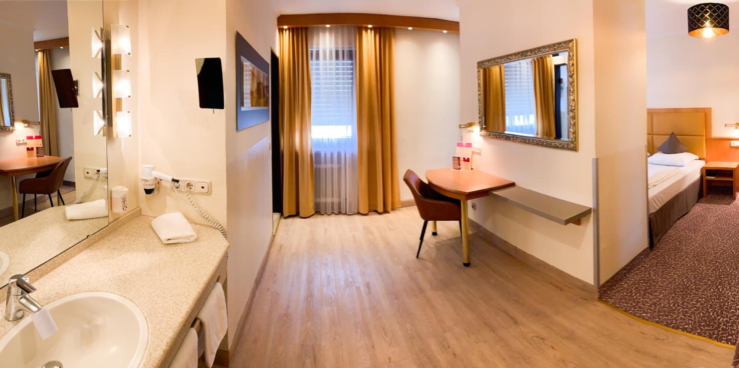 Triple Room - Photo 10