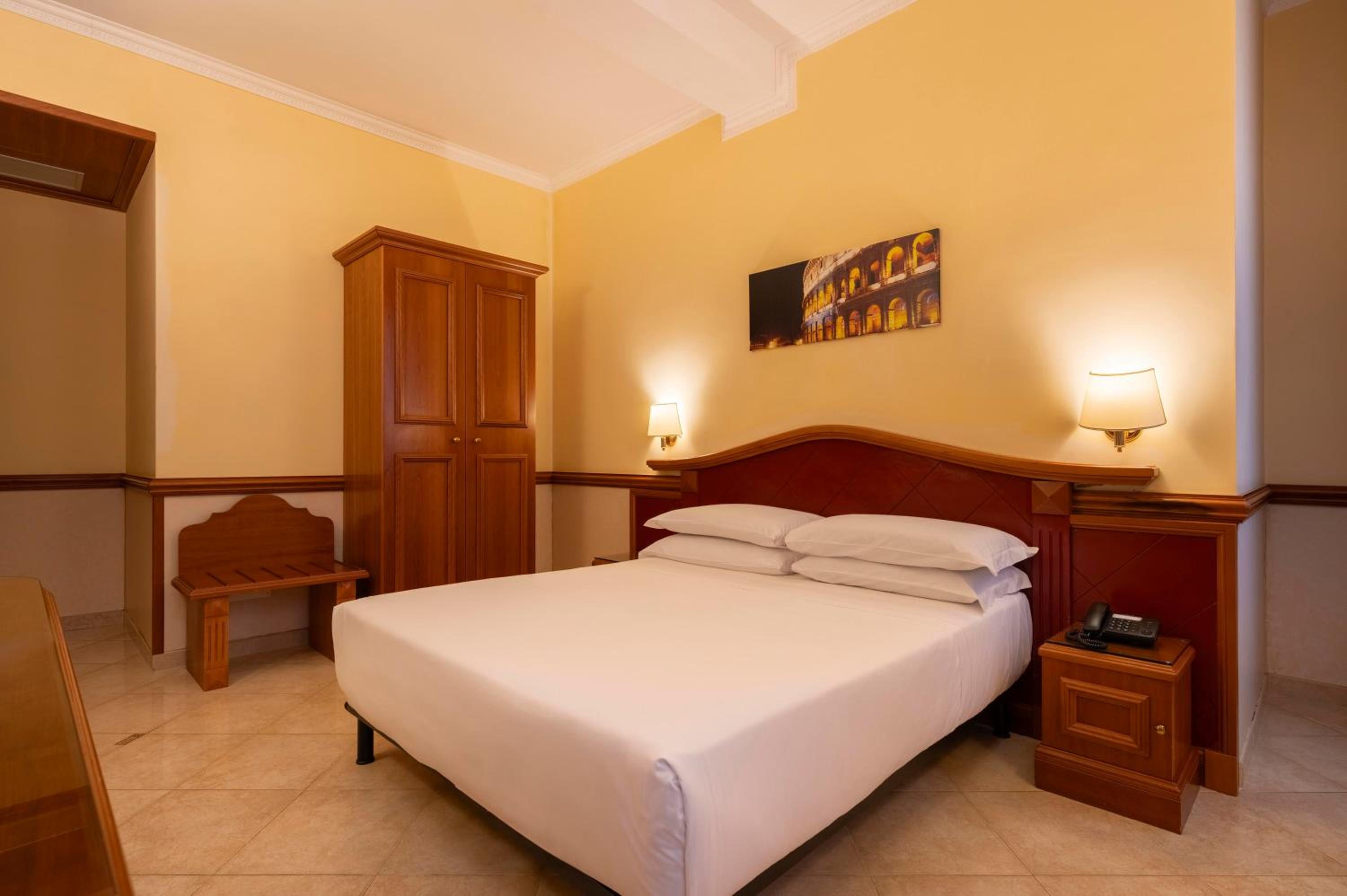 Classic Double or Twin Room photo 1