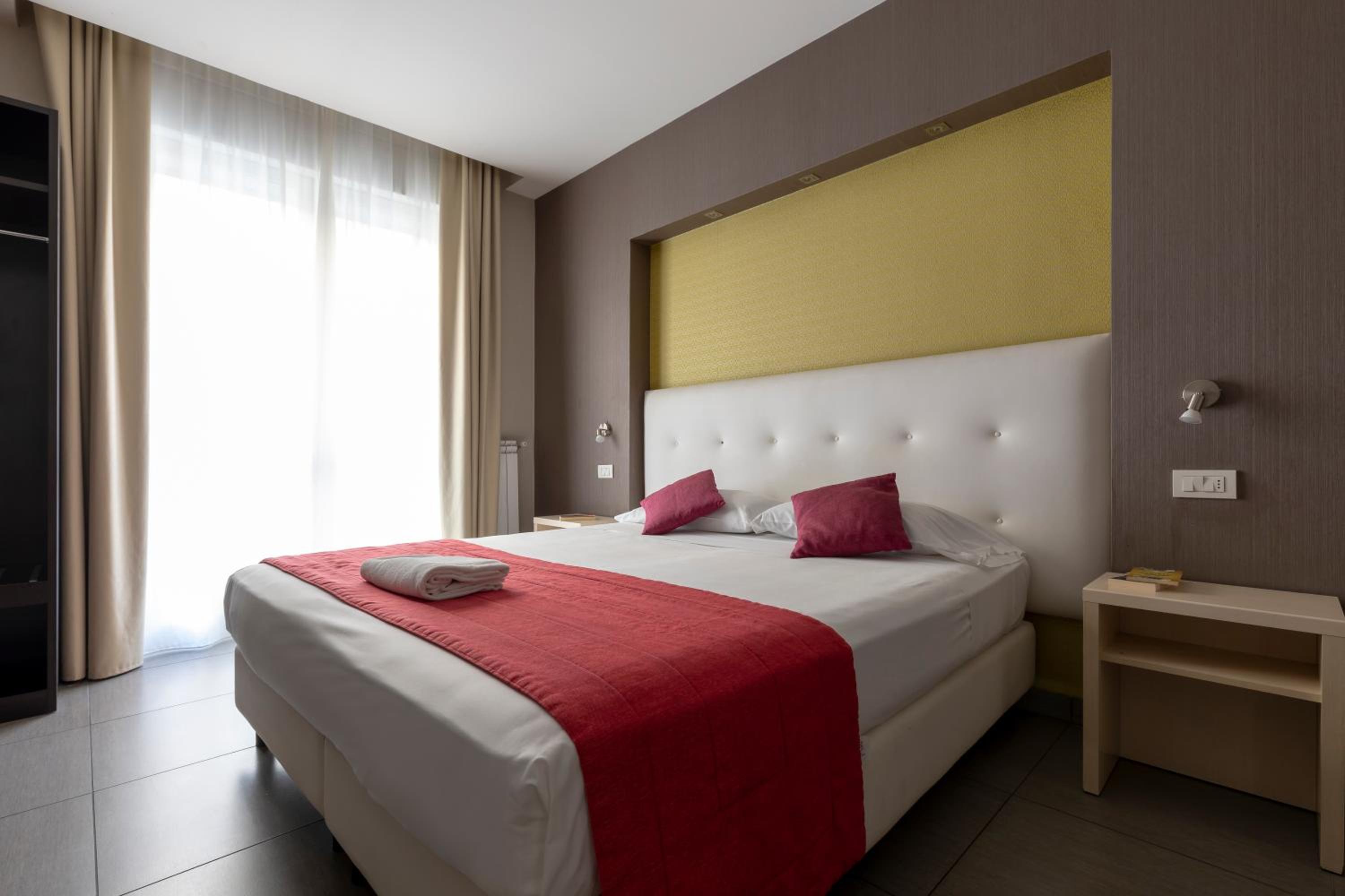 Superior Double or Twin Room - Photo 4