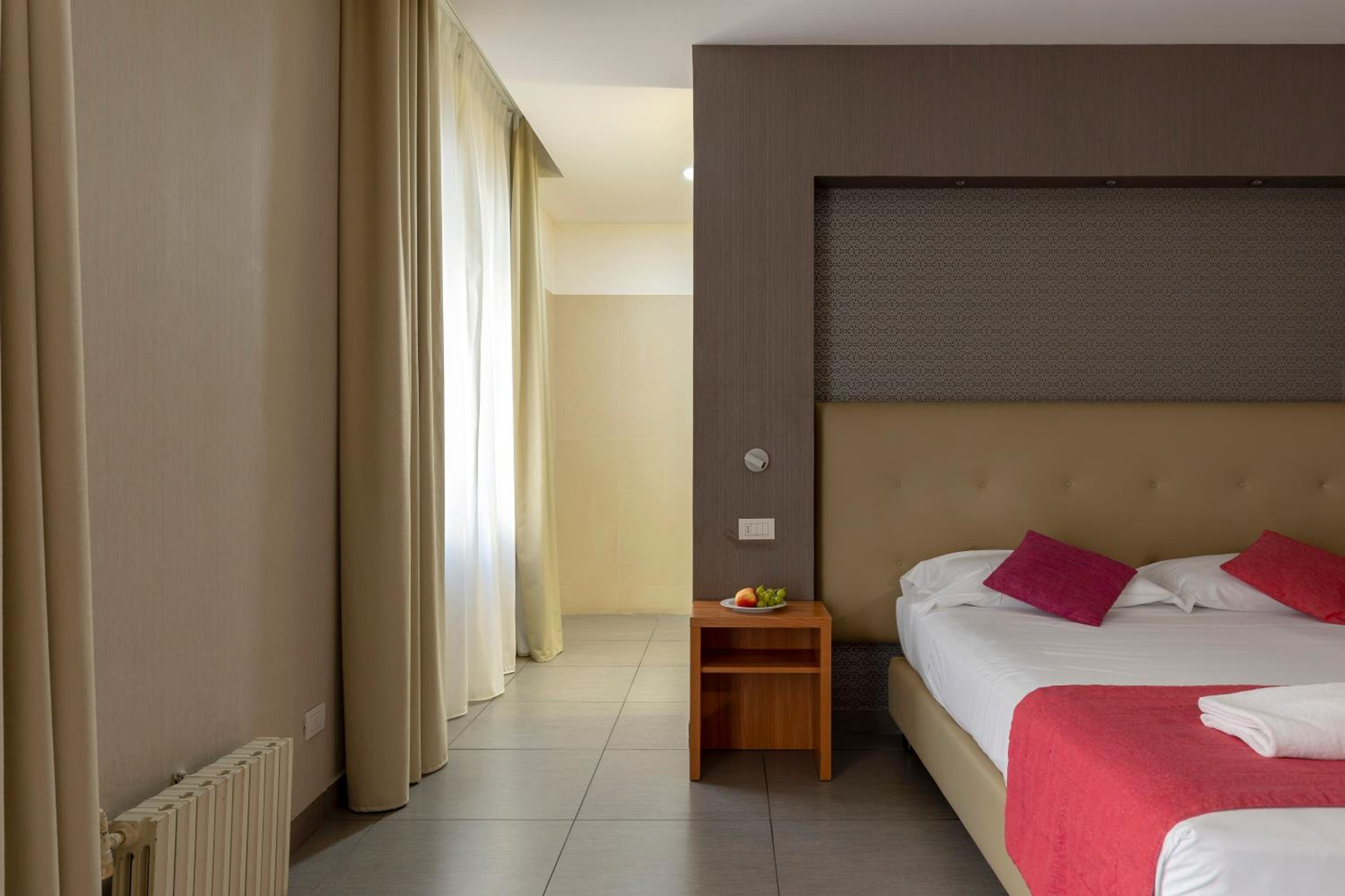 Superior Double or Twin Room - Photo 5