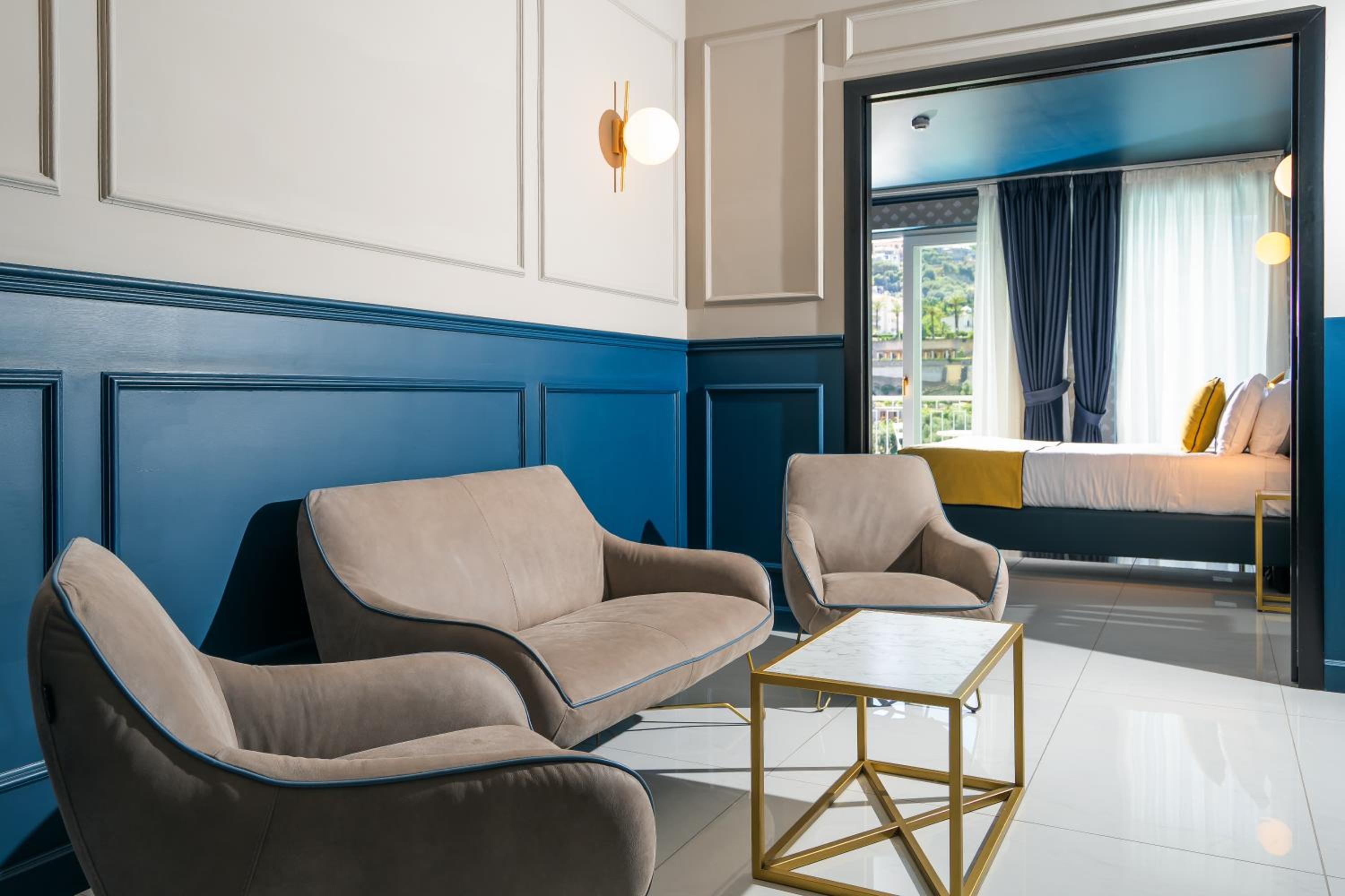 Junior Suite with Sea View - Photo 11