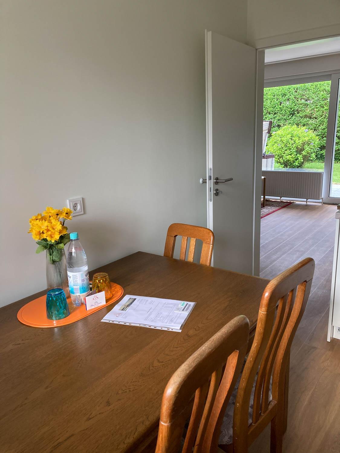 Apartment with Terrace - Photo 14