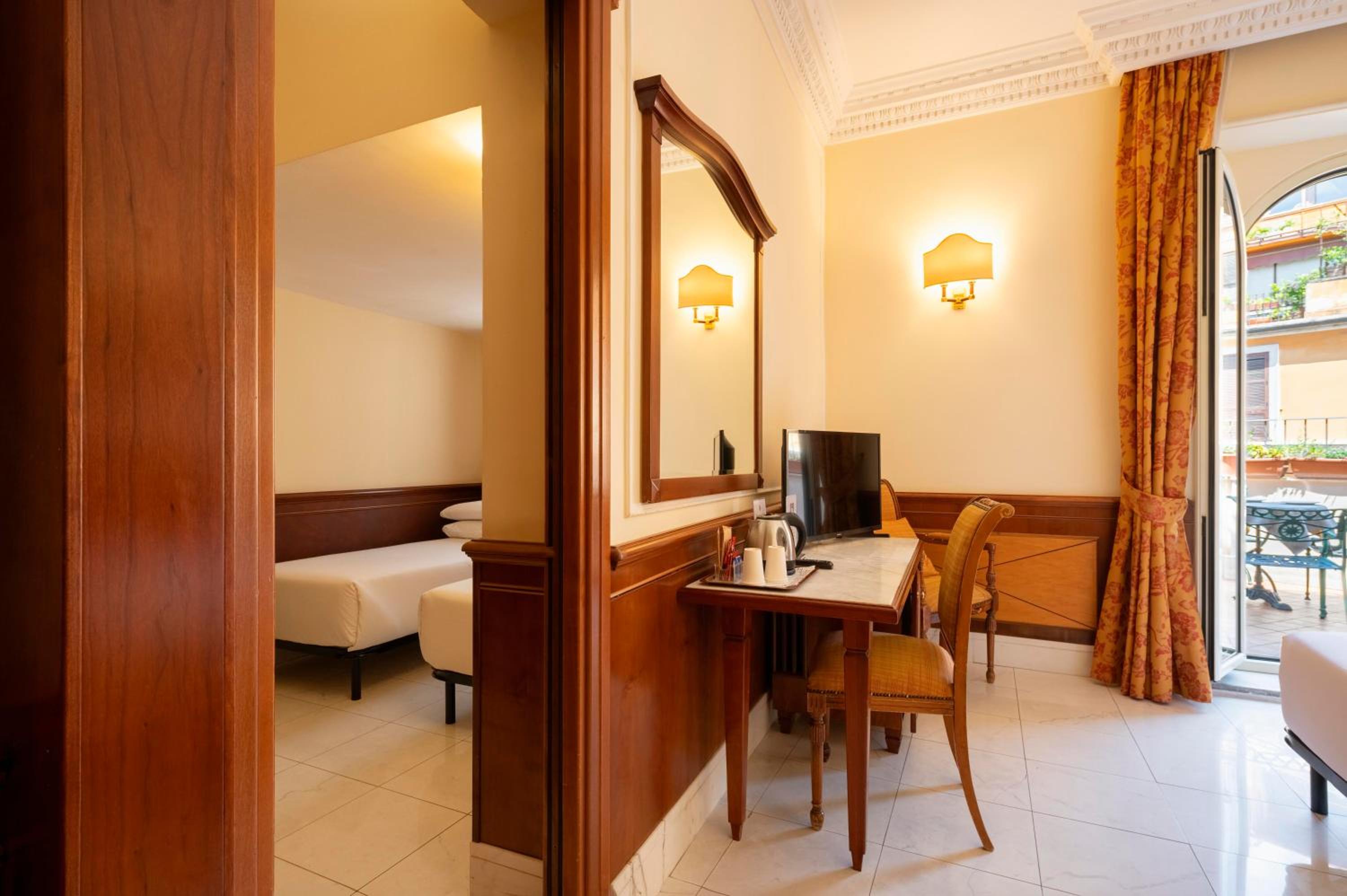 Suite with Terrace photo 2