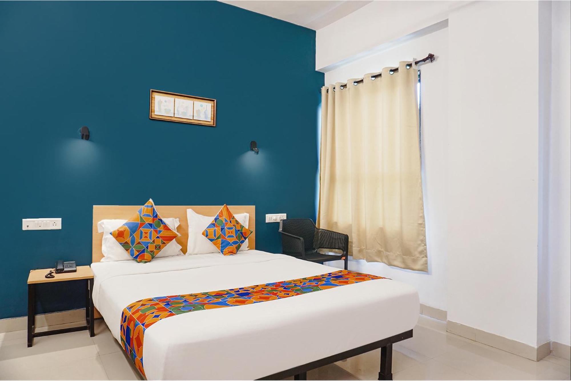 Deluxe Room - Photo 1