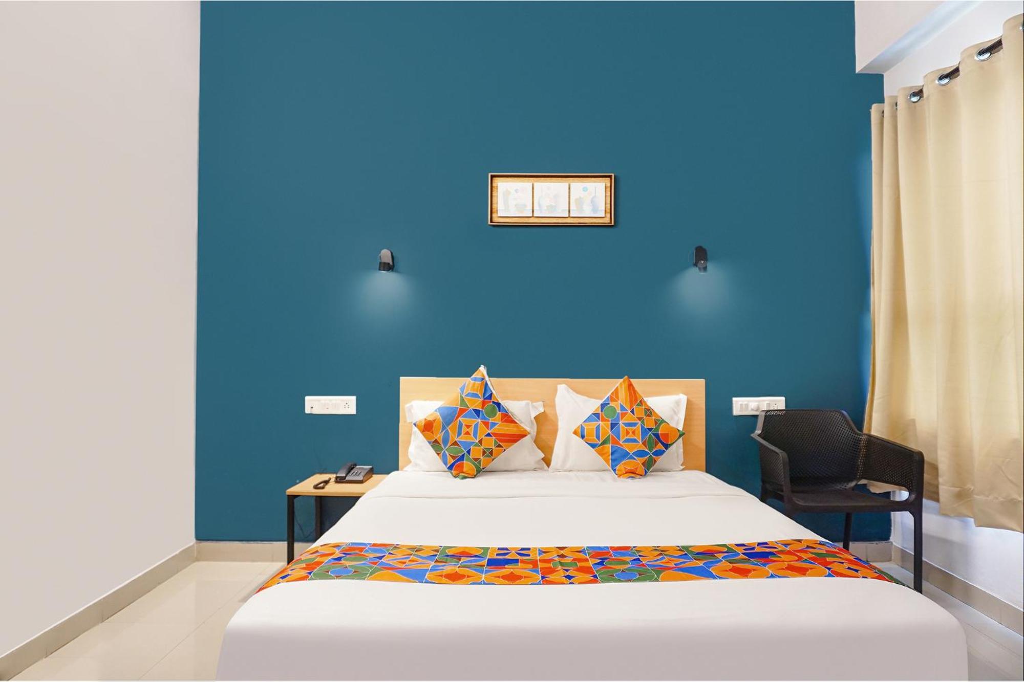 Deluxe Room - Photo 2